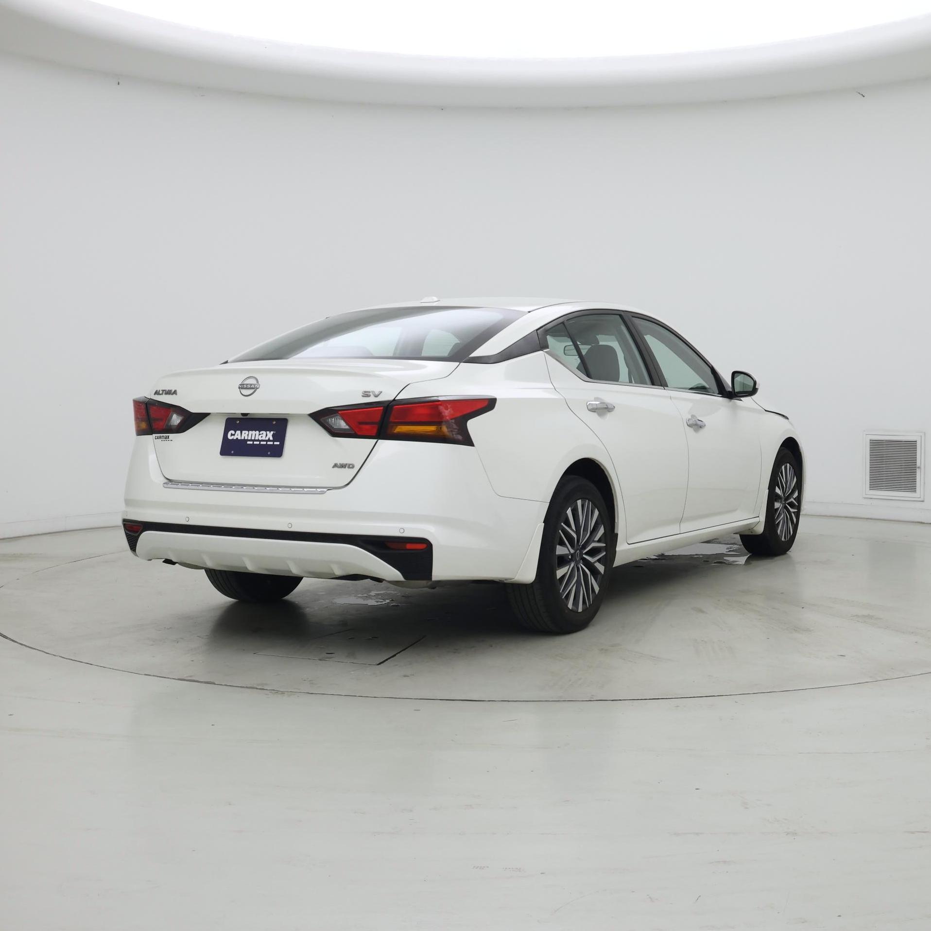 Thumbnail: 2023 Nissan Altima - 8