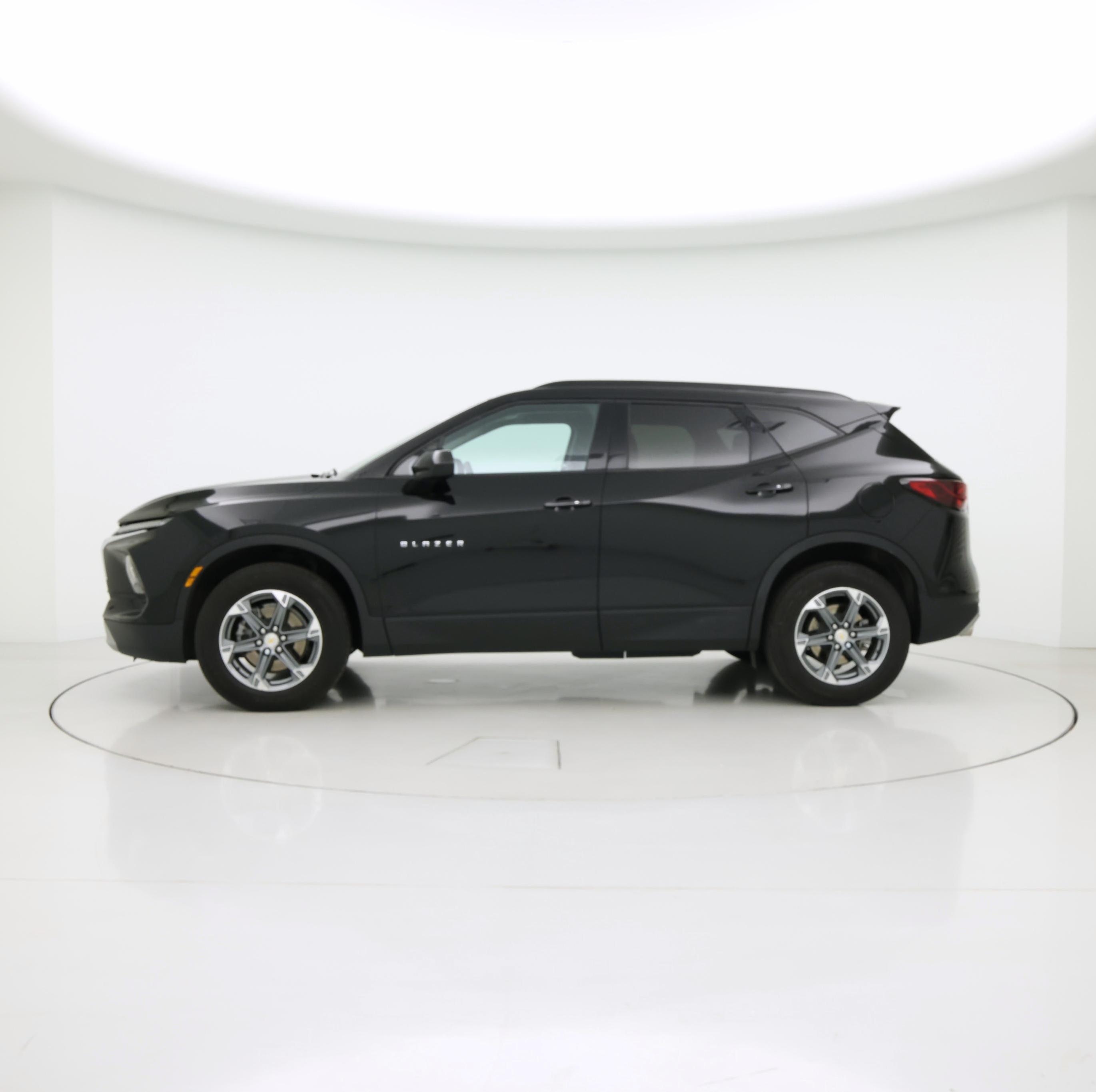 Thumbnail: 2024 Chevrolet Blazer - 3