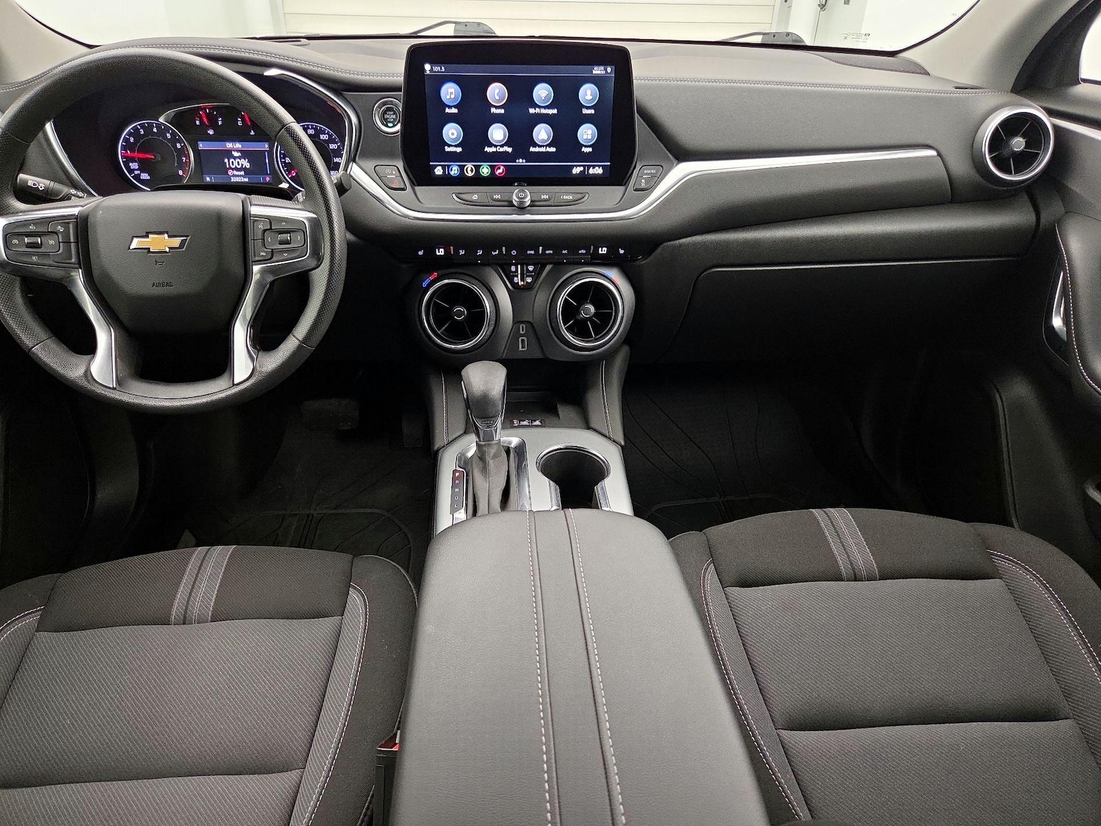 Photo 10