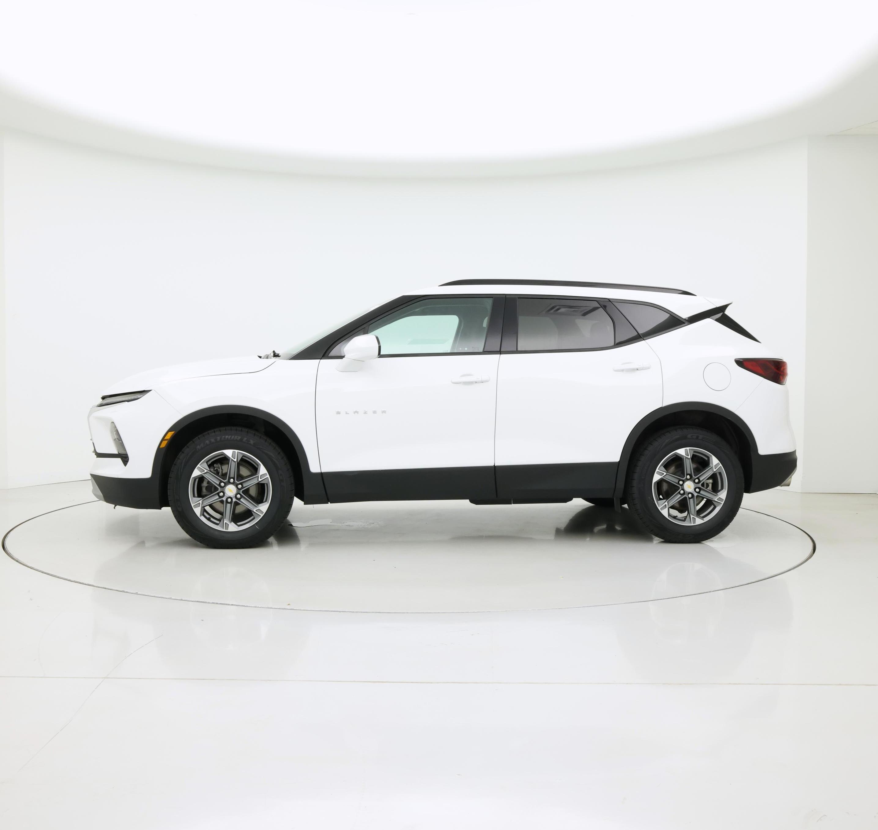 Thumbnail: 2024 Chevrolet Blazer - 3