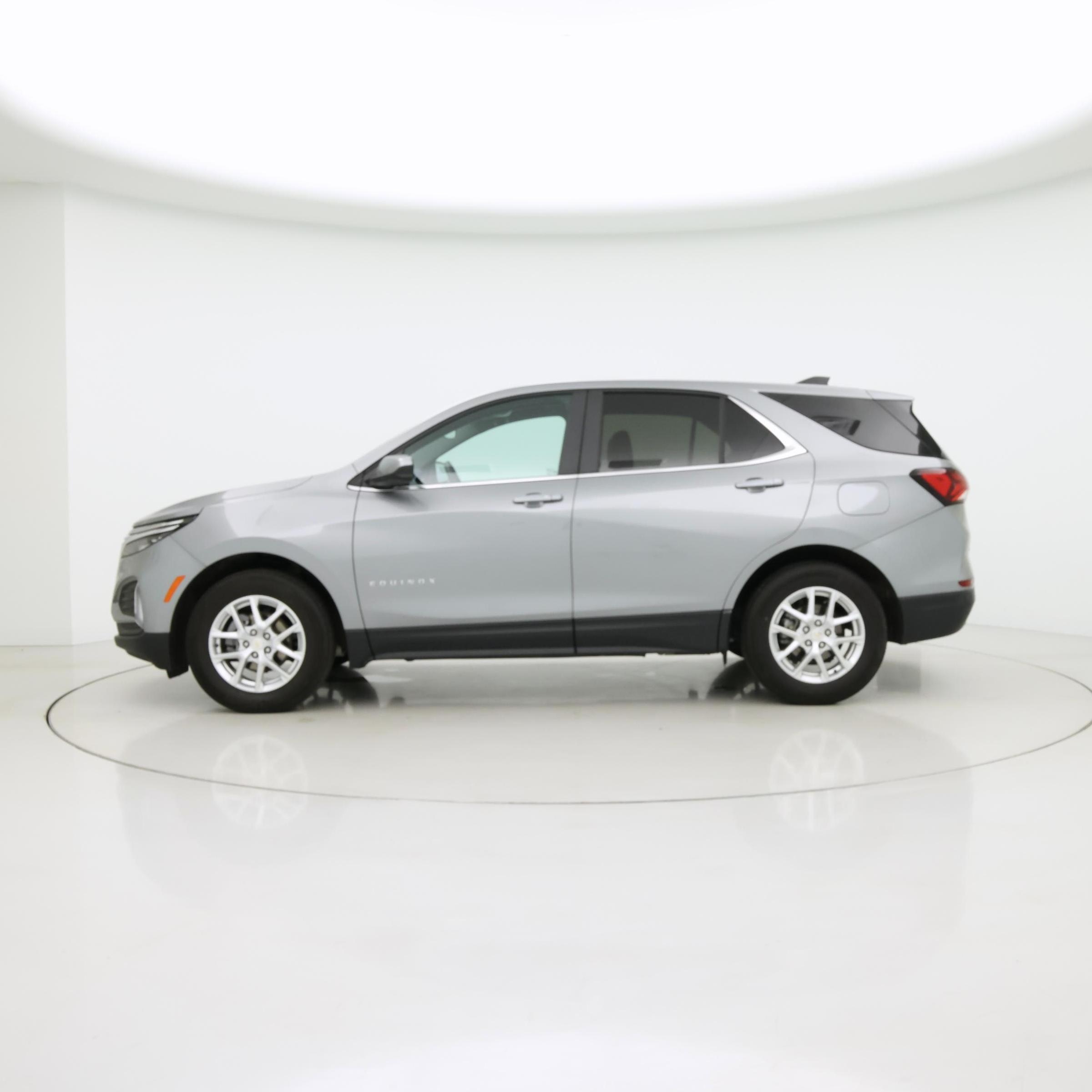 Thumbnail: 2024 Chevrolet Equinox - 3