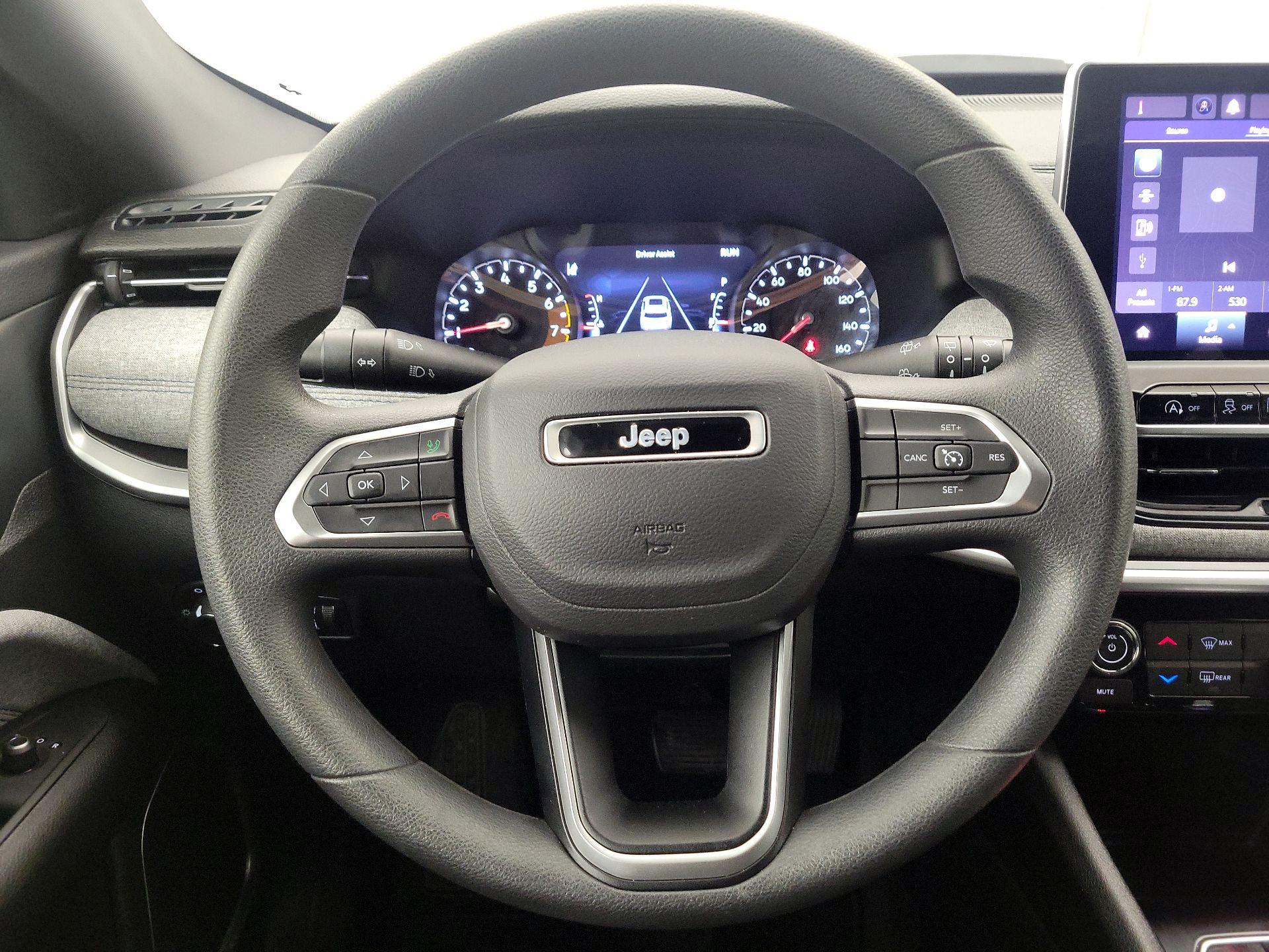 Thumbnail: 2023 Jeep Compass - 10