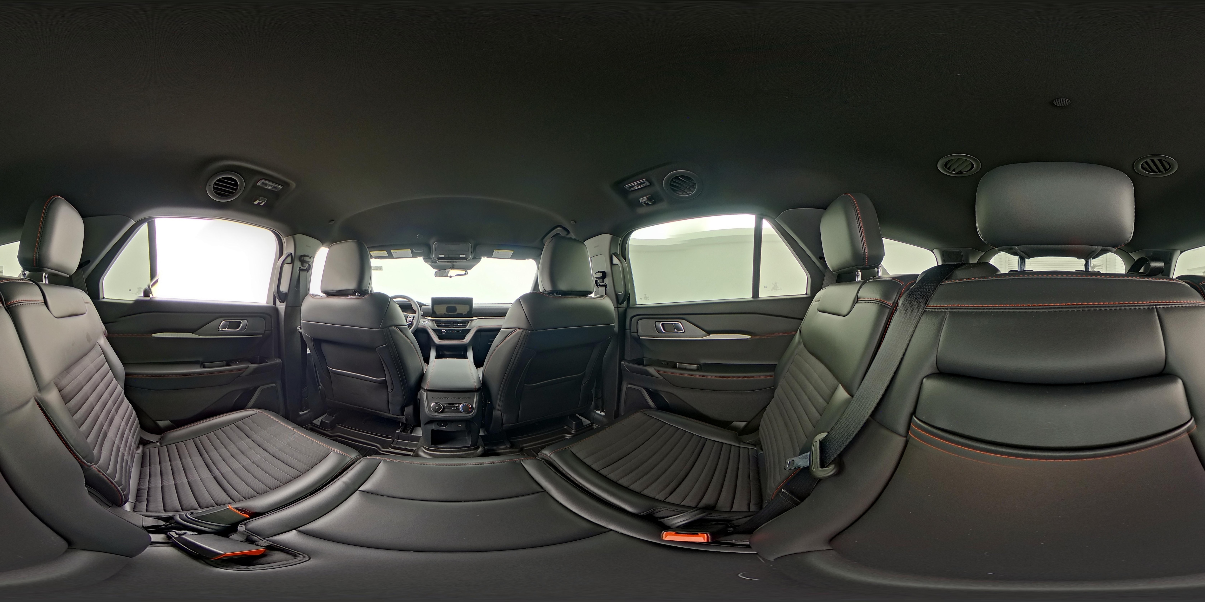 2025 Ford Explorer ST-LINE - Photo 28