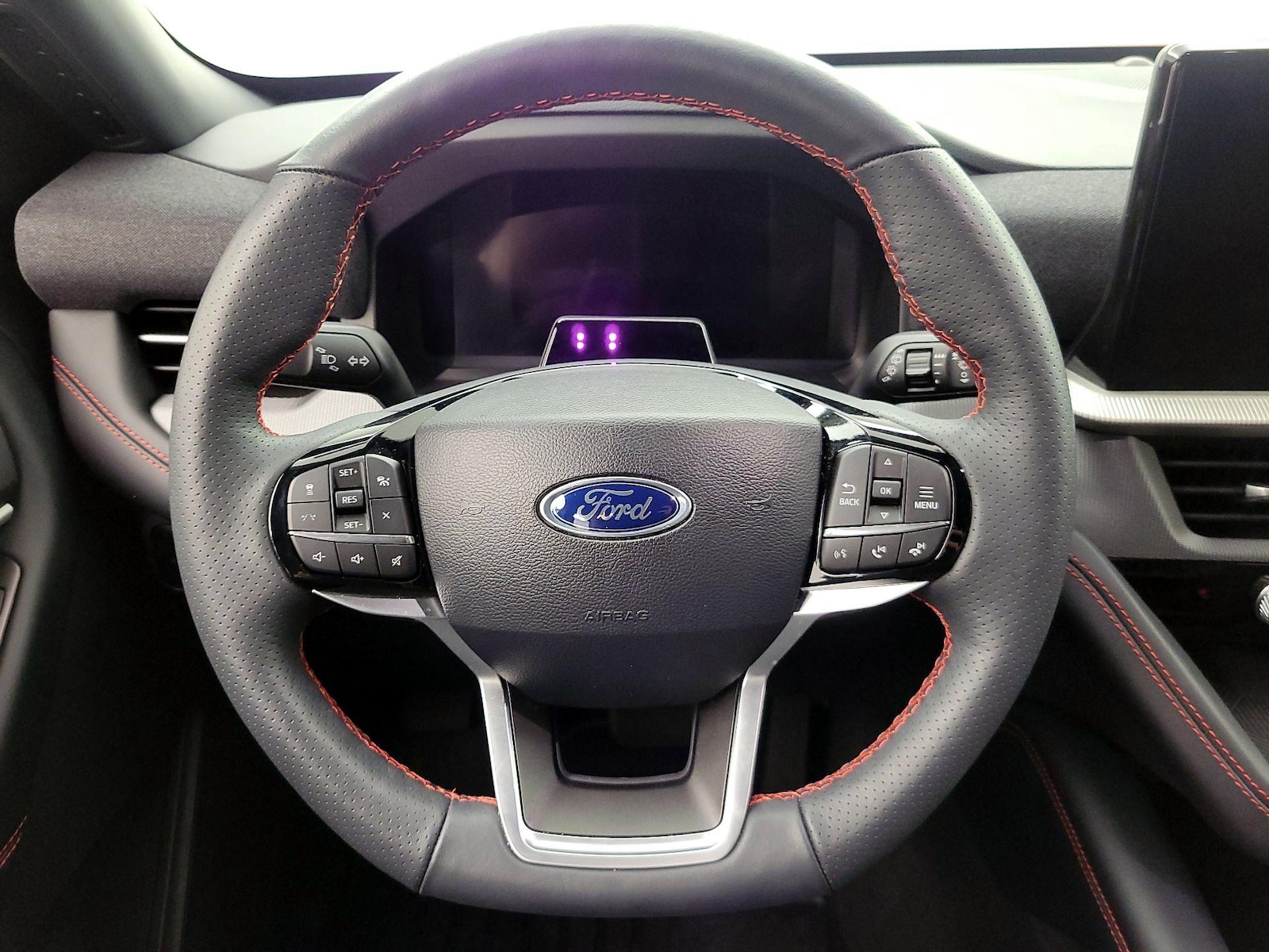 2025 Ford Explorer ST-LINE - Photo 11