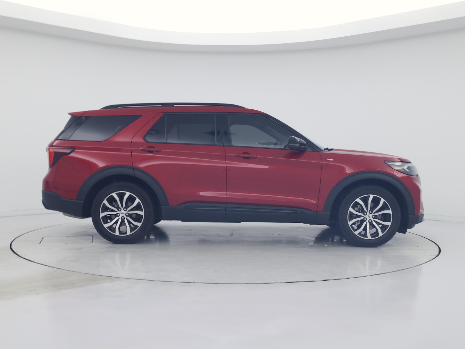 2025 Ford Explorer ST-LINE - Photo 8