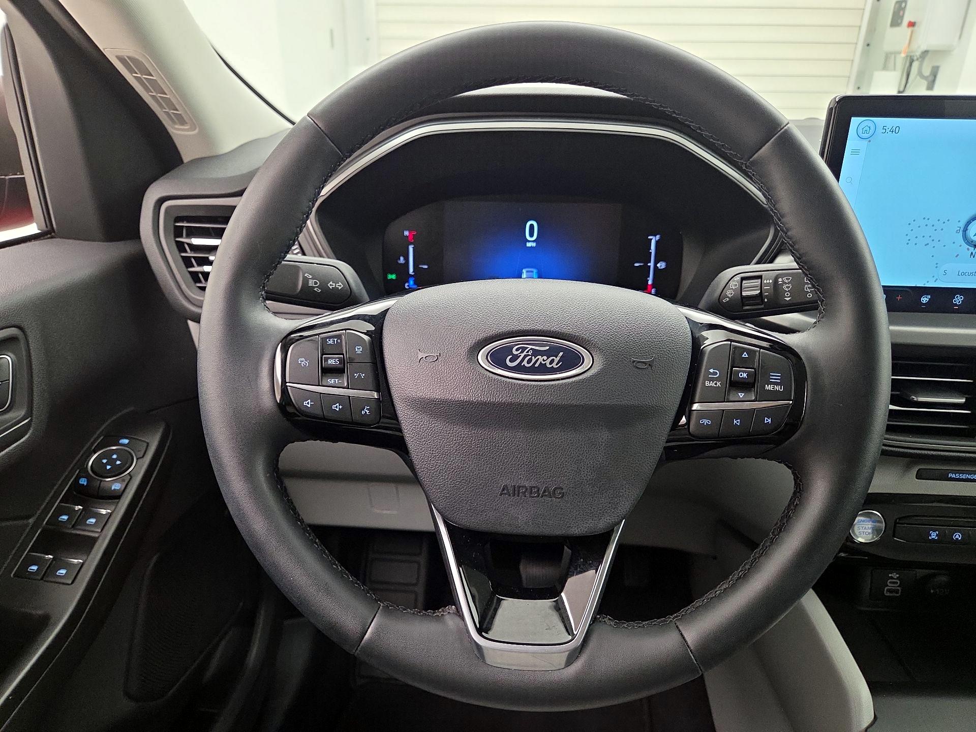 Thumbnail: 2024 Ford Escape - 10