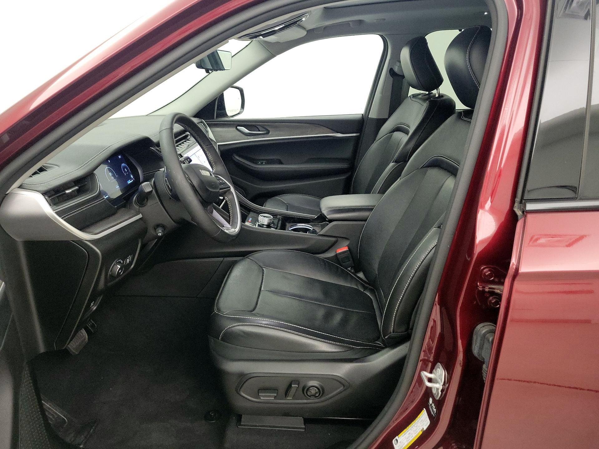 Thumbnail: 2023 Jeep Grand Cherokee L - 11