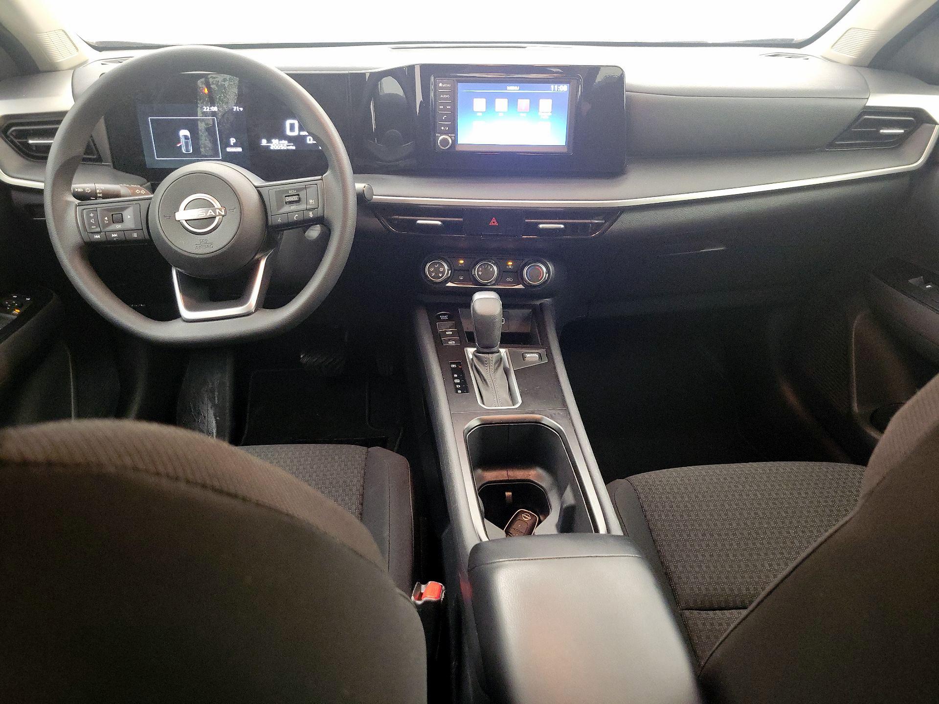 Thumbnail: 2025 Nissan Kicks - 9