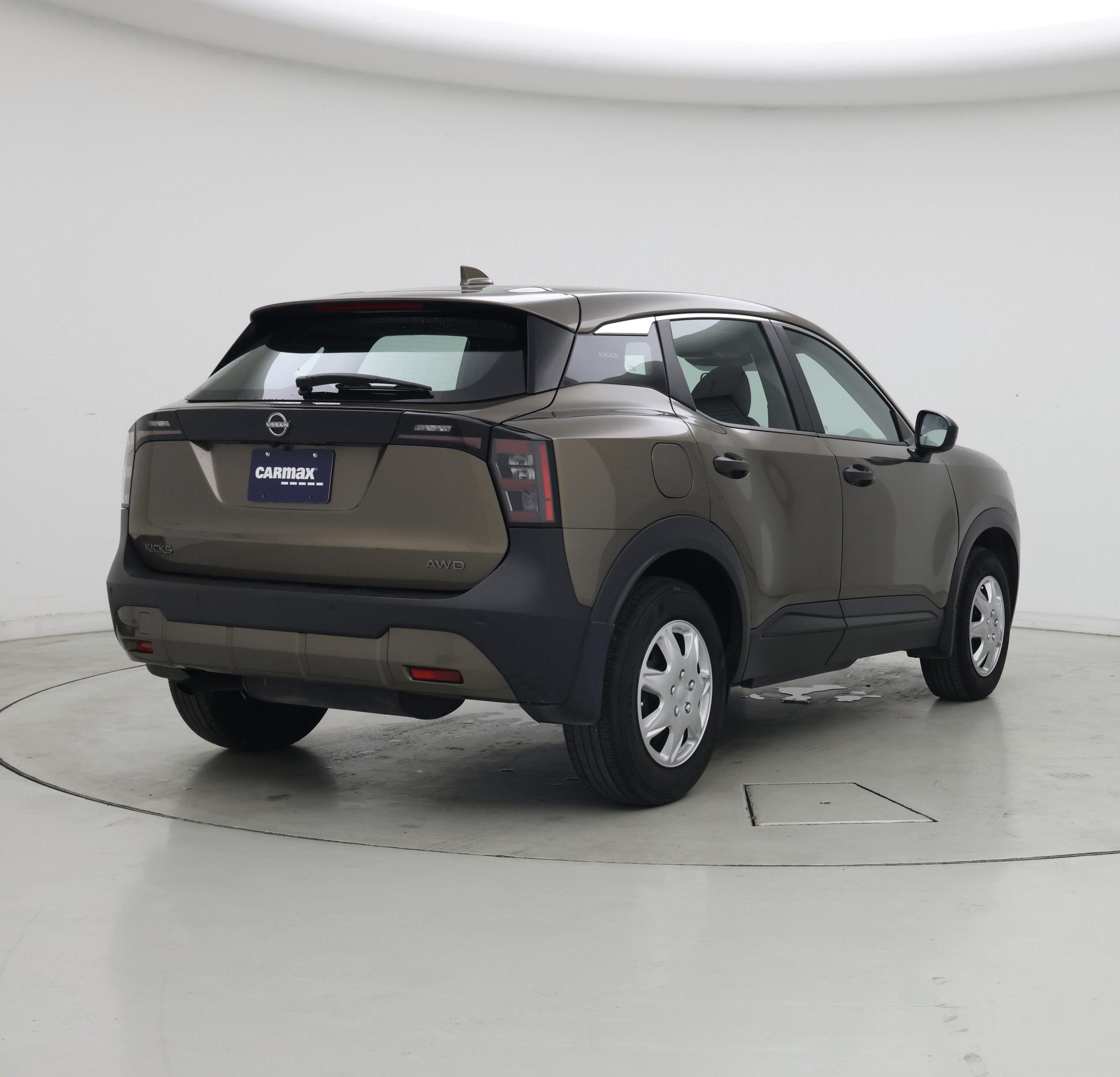 Thumbnail: 2025 Nissan Kicks - 8