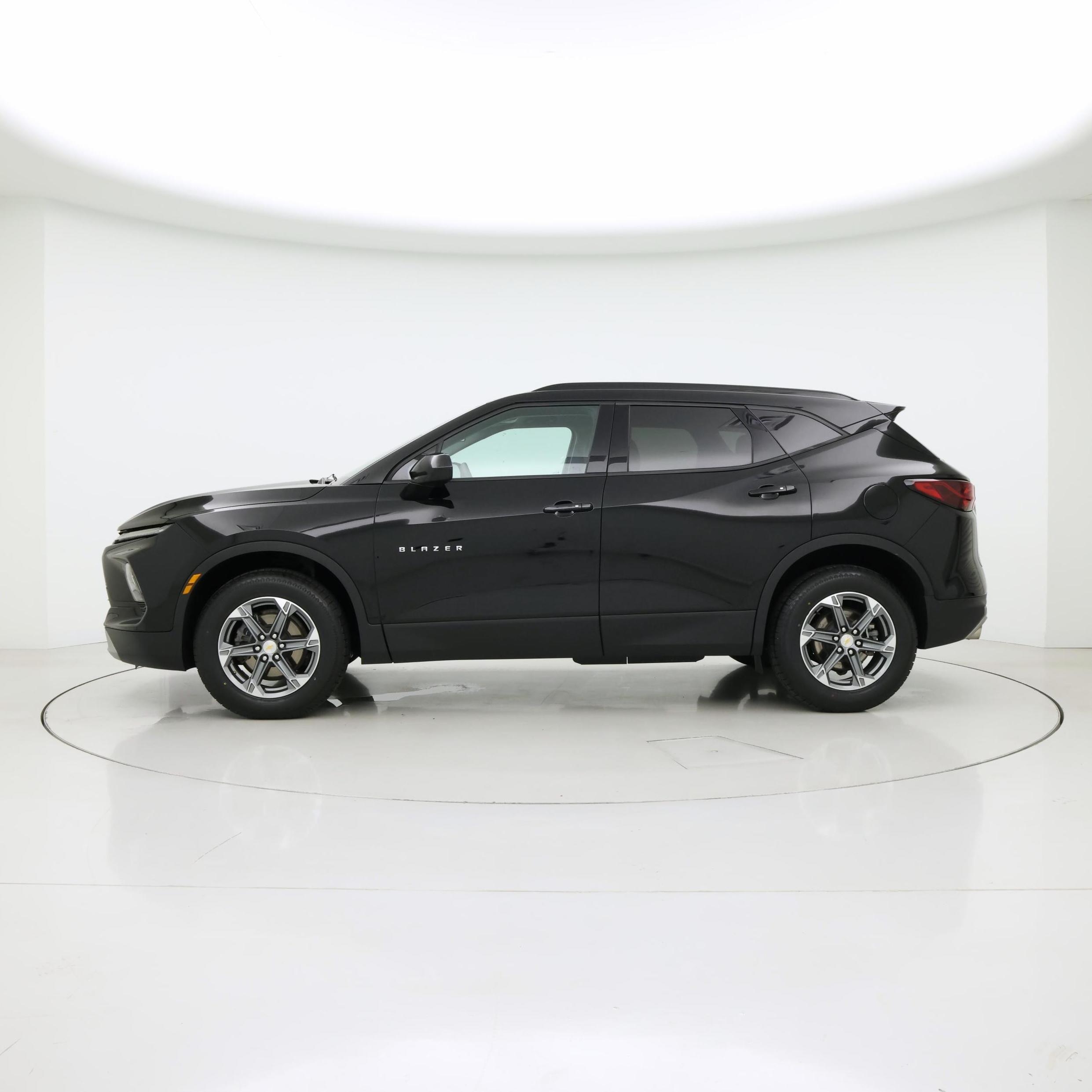Thumbnail: 2024 Chevrolet Blazer - 3