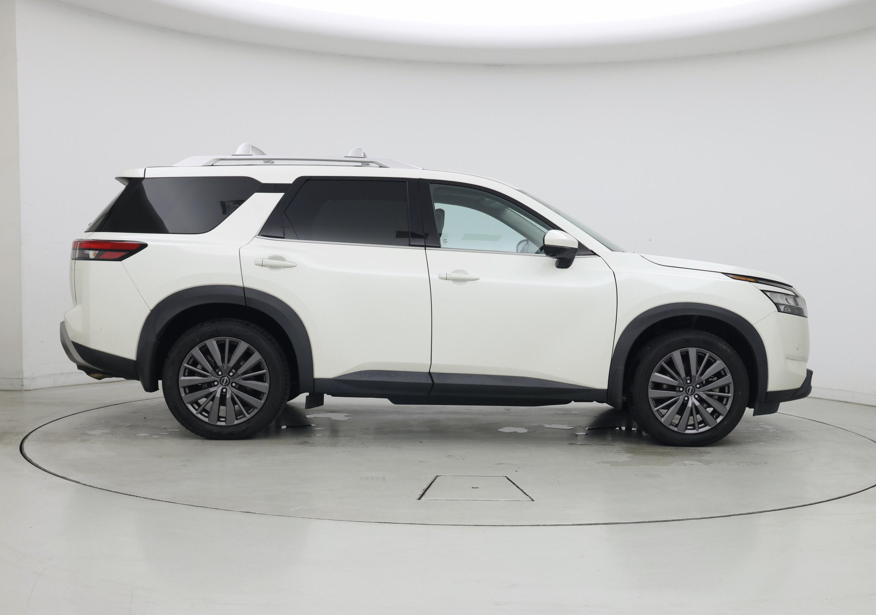 Thumbnail: 2023 Nissan Pathfinder - 7