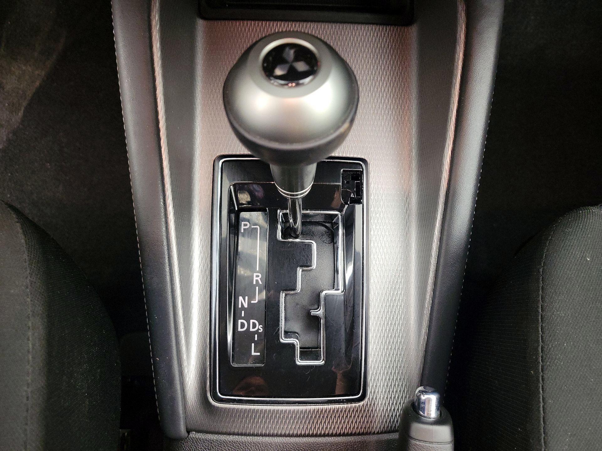 Thumbnail: 2024 Mitsubishi Outlander Sport - 17
