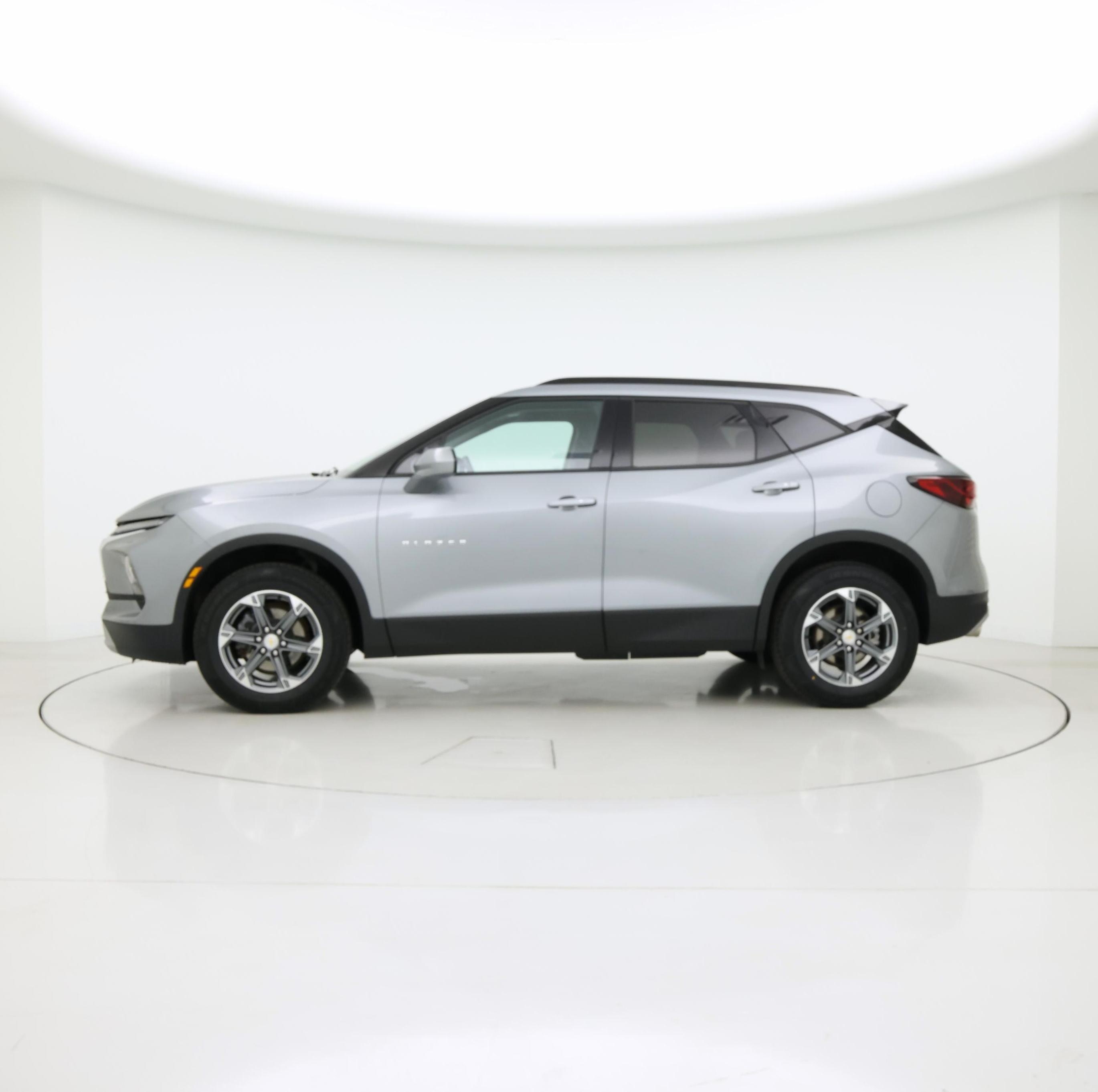 Thumbnail: 2024 Chevrolet Blazer - 3