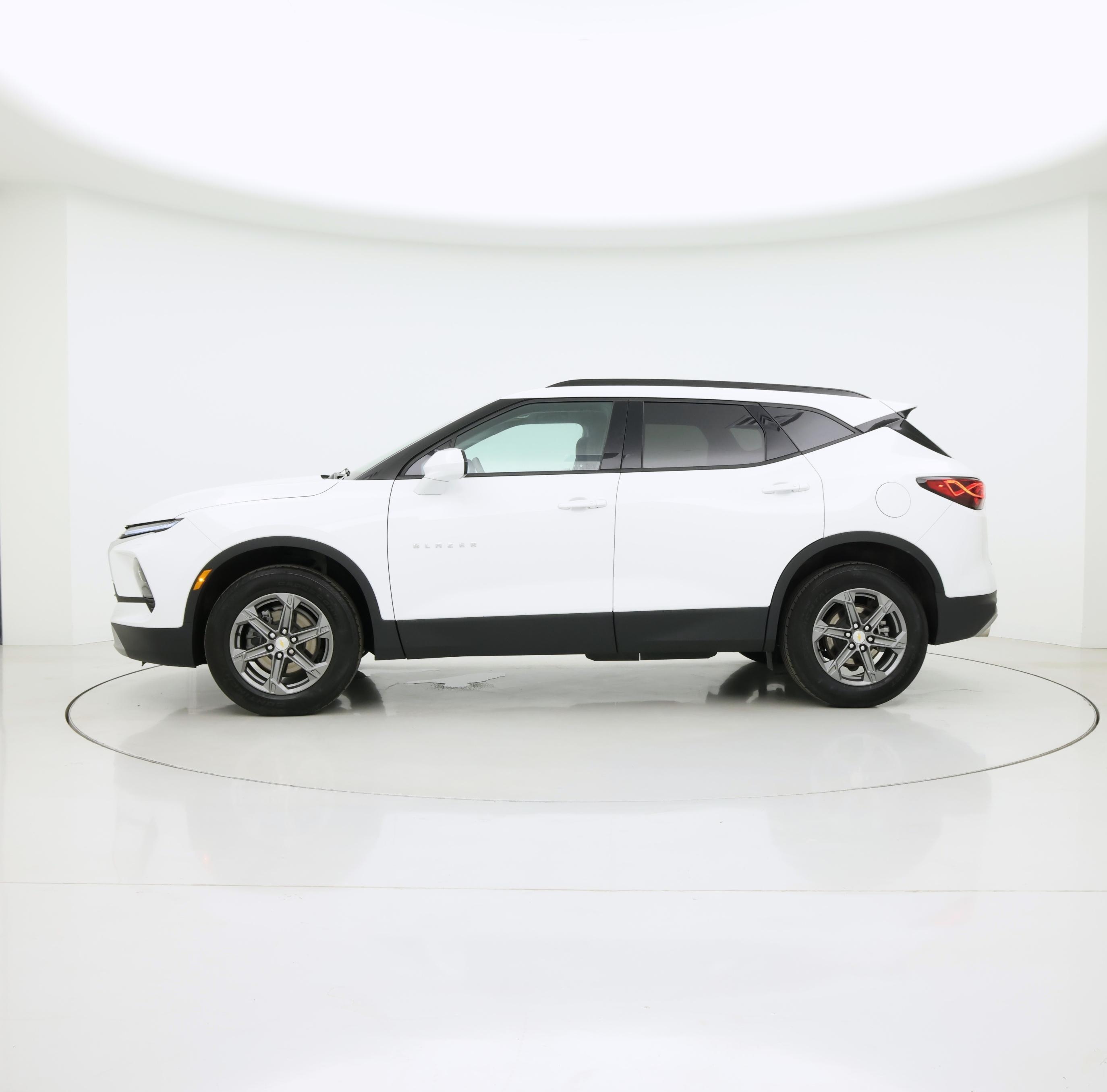 Thumbnail: 2024 Chevrolet Blazer - 3