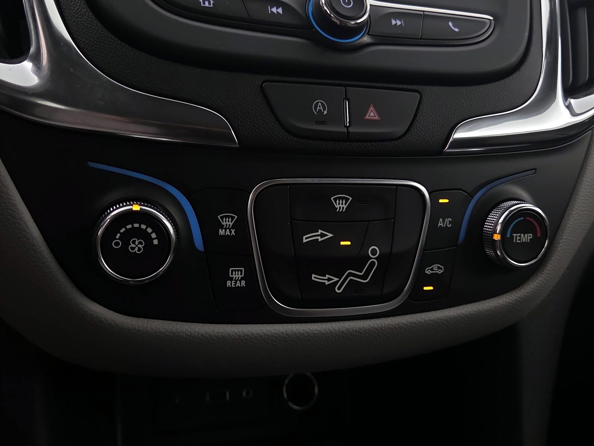 Thumbnail: 2024 Chevrolet Equinox - 16
