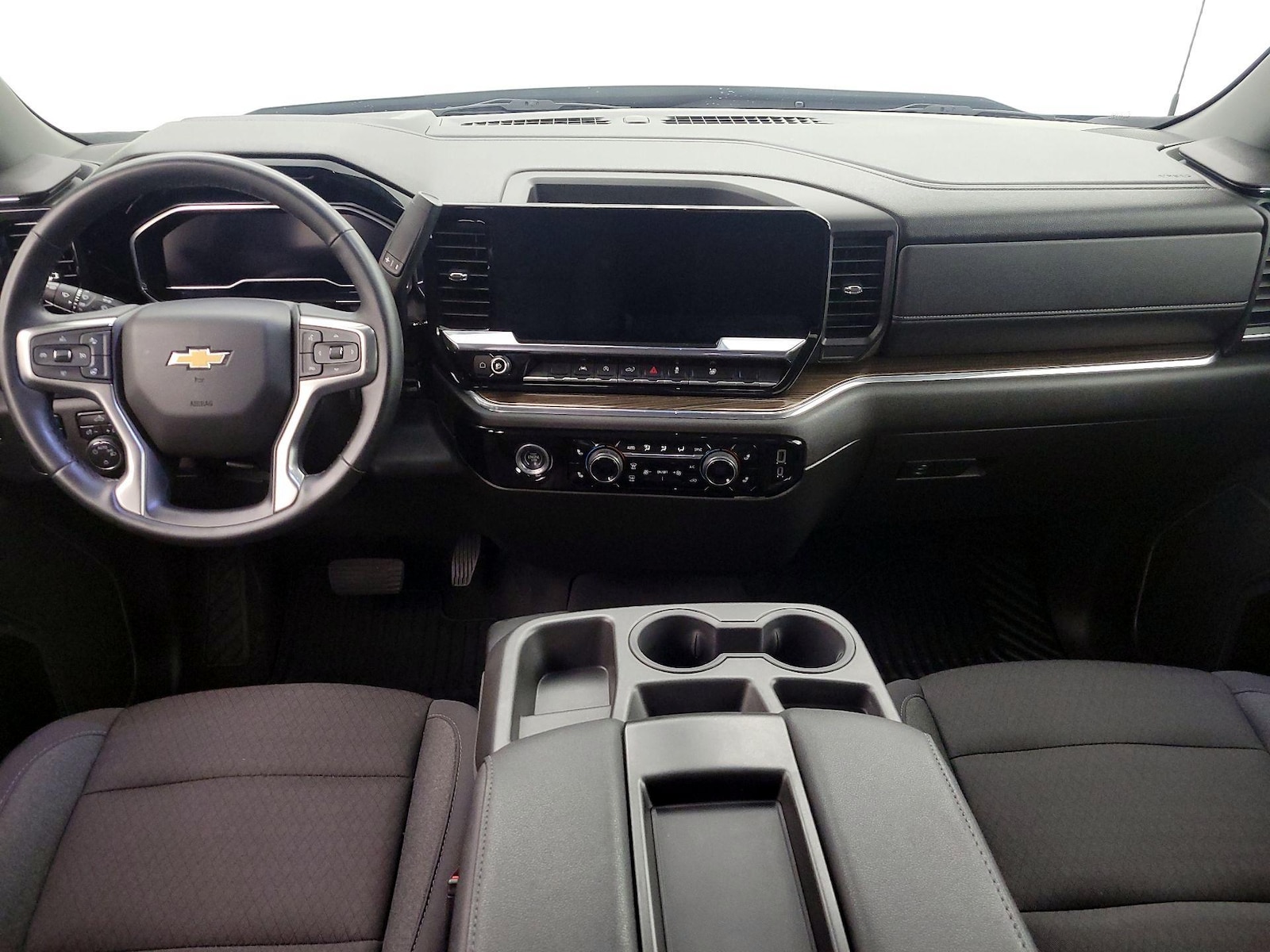 2024 Chevrolet Silverado 1500 LT - Photo 10
