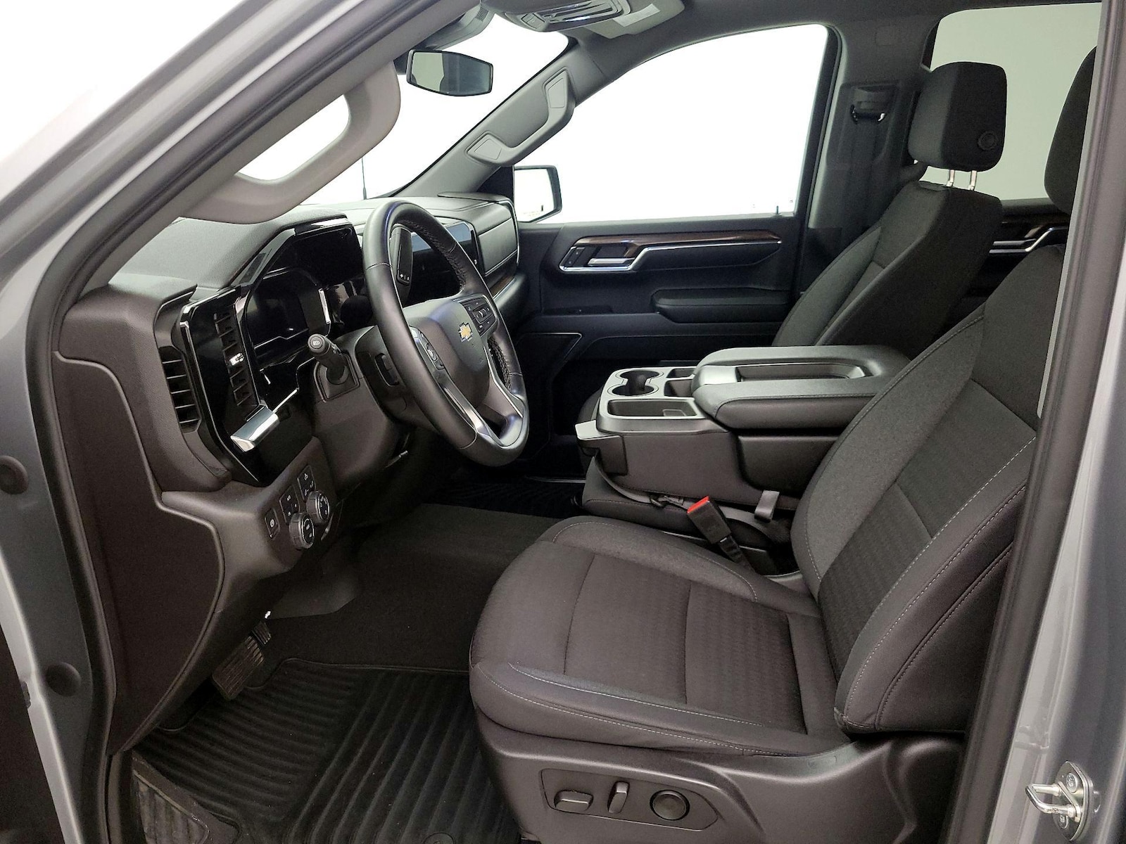 2024 Chevrolet Silverado 1500 LT - Photo 12