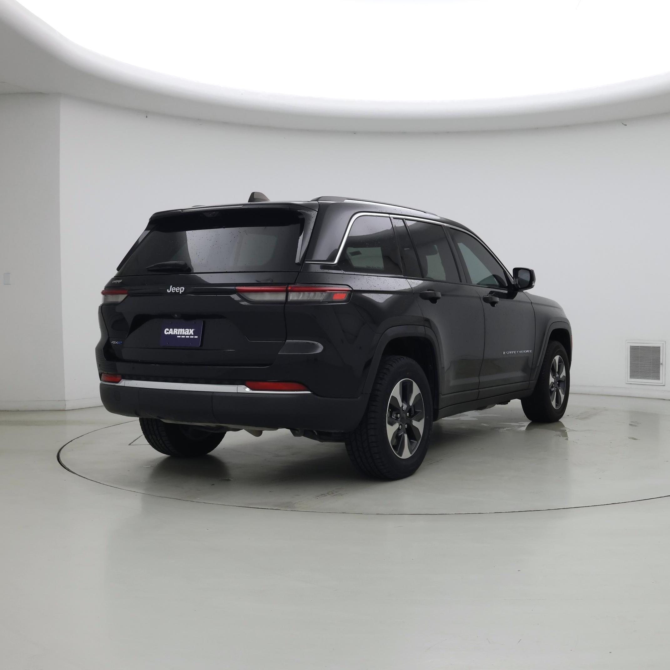 Thumbnail: 2022 Jeep Grand Cherokee - 8
