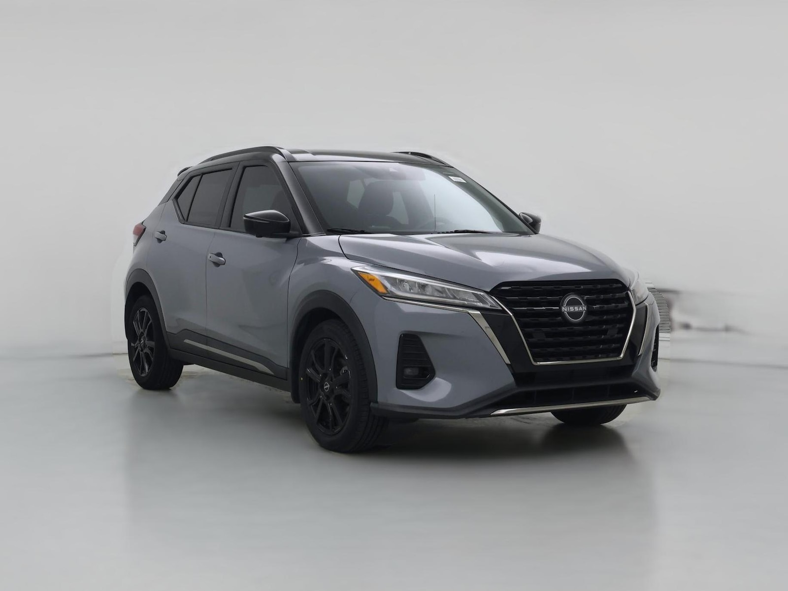2023 Nissan Kicks SR - Photo 1