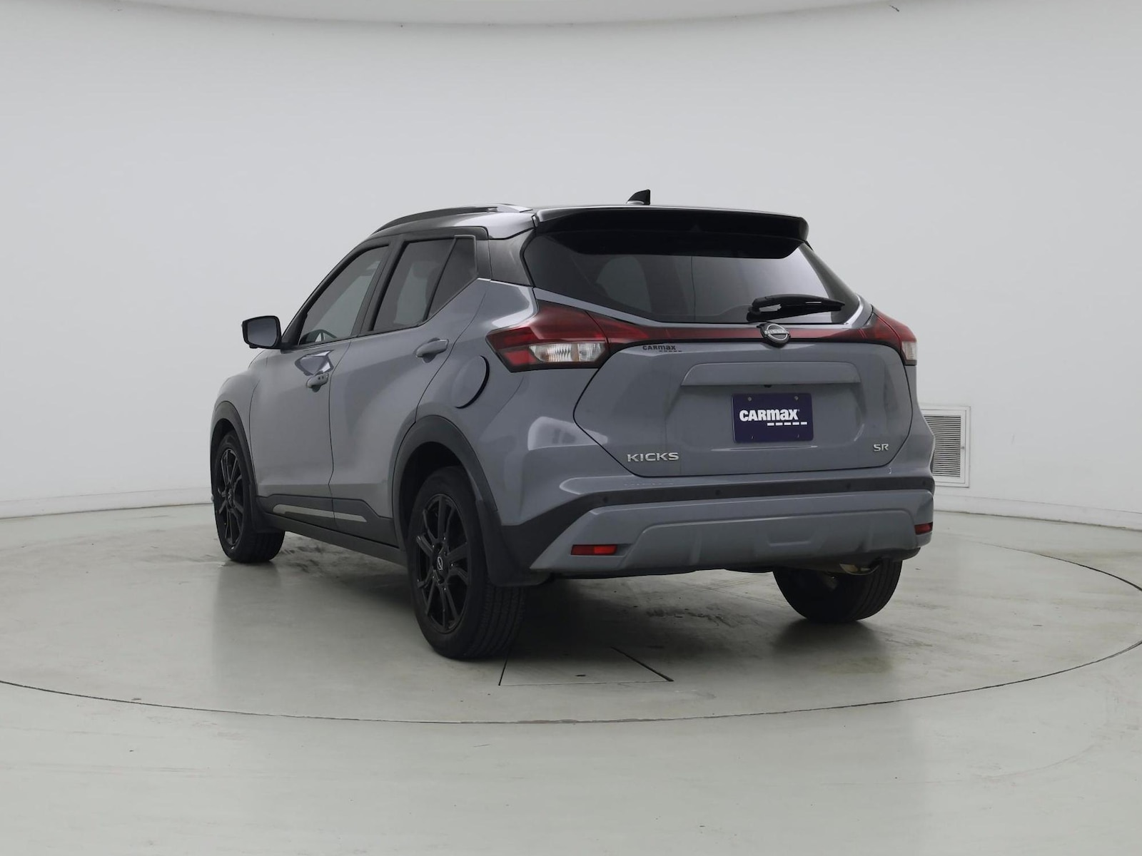 2023 Nissan Kicks SR - Photo 3