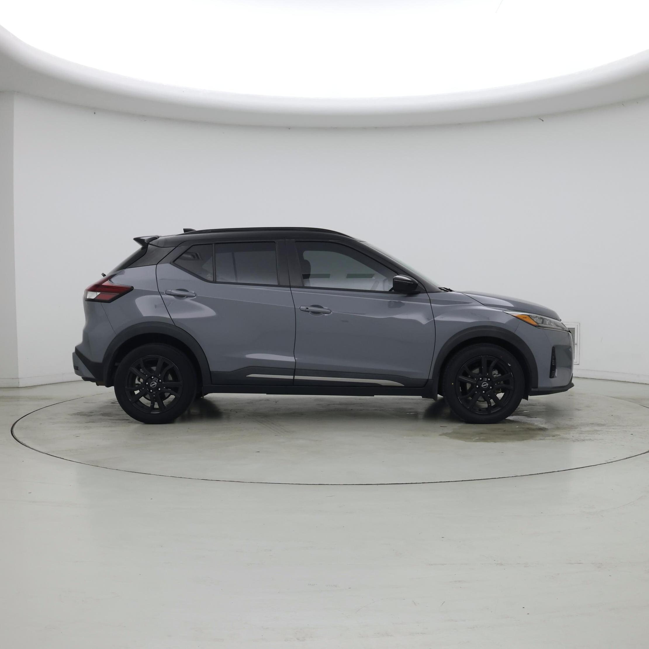 Thumbnail: 2023 Nissan Kicks - 7