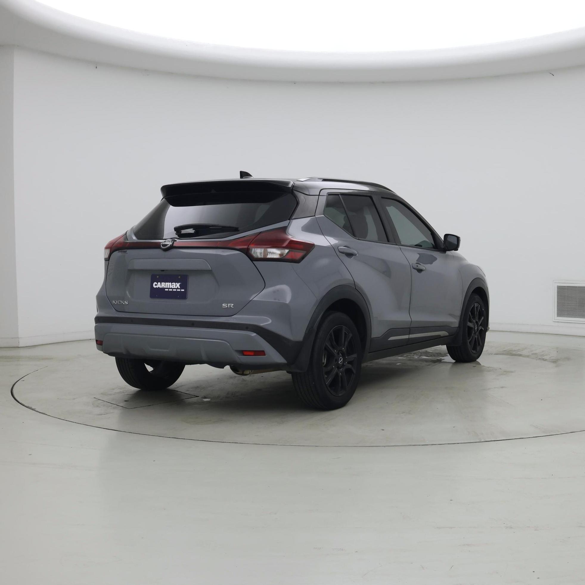 Thumbnail: 2023 Nissan Kicks - 8