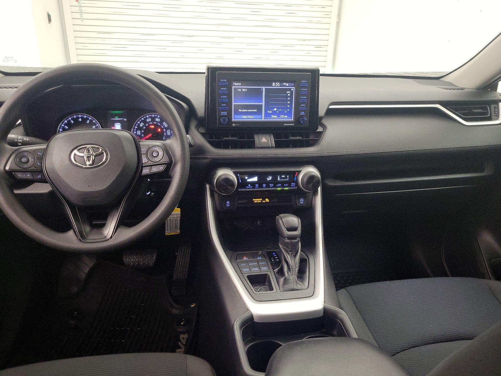 Thumbnail: 2020 Toyota RAV4 - 9