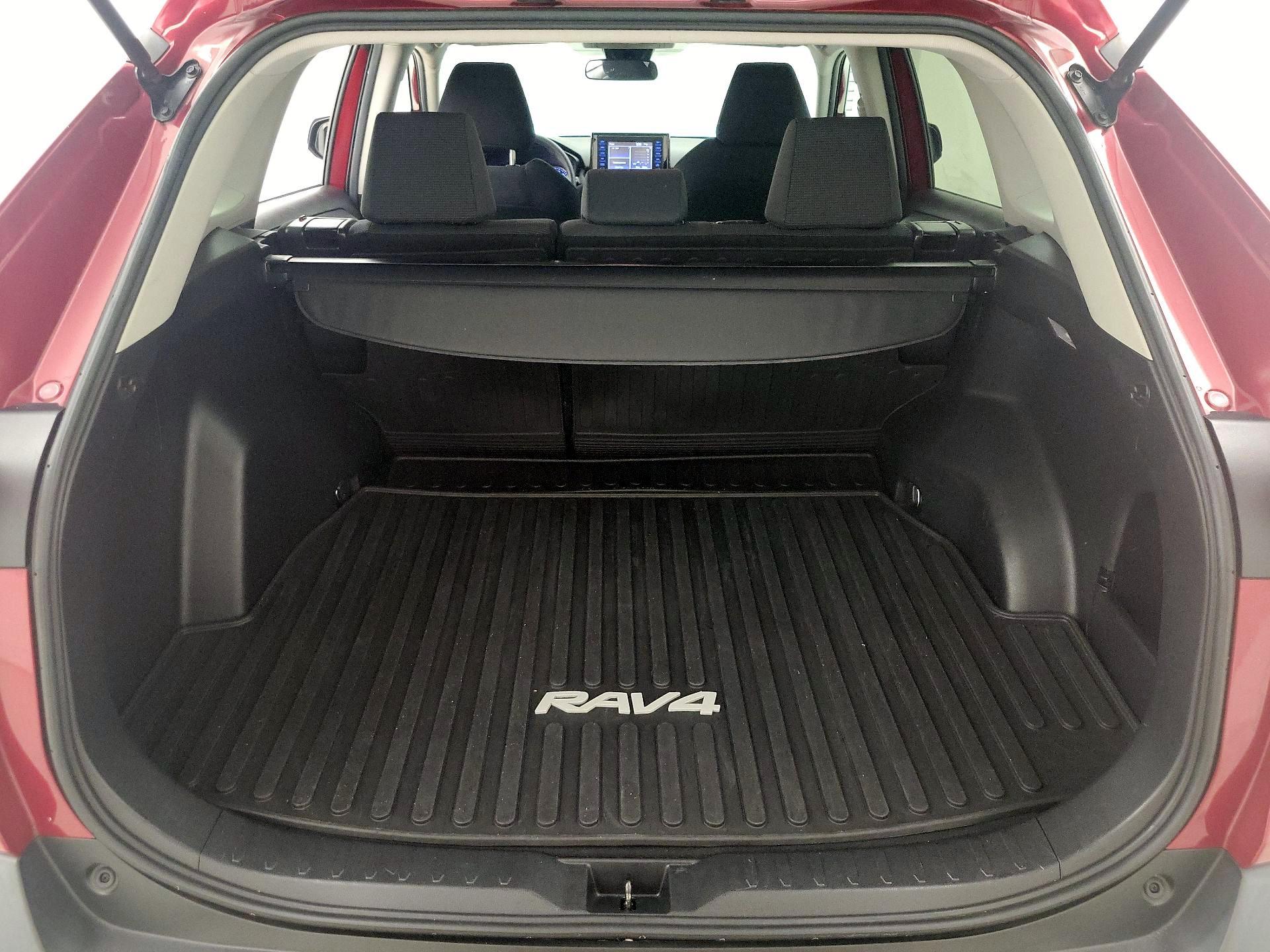 Thumbnail: 2020 Toyota RAV4 - 20