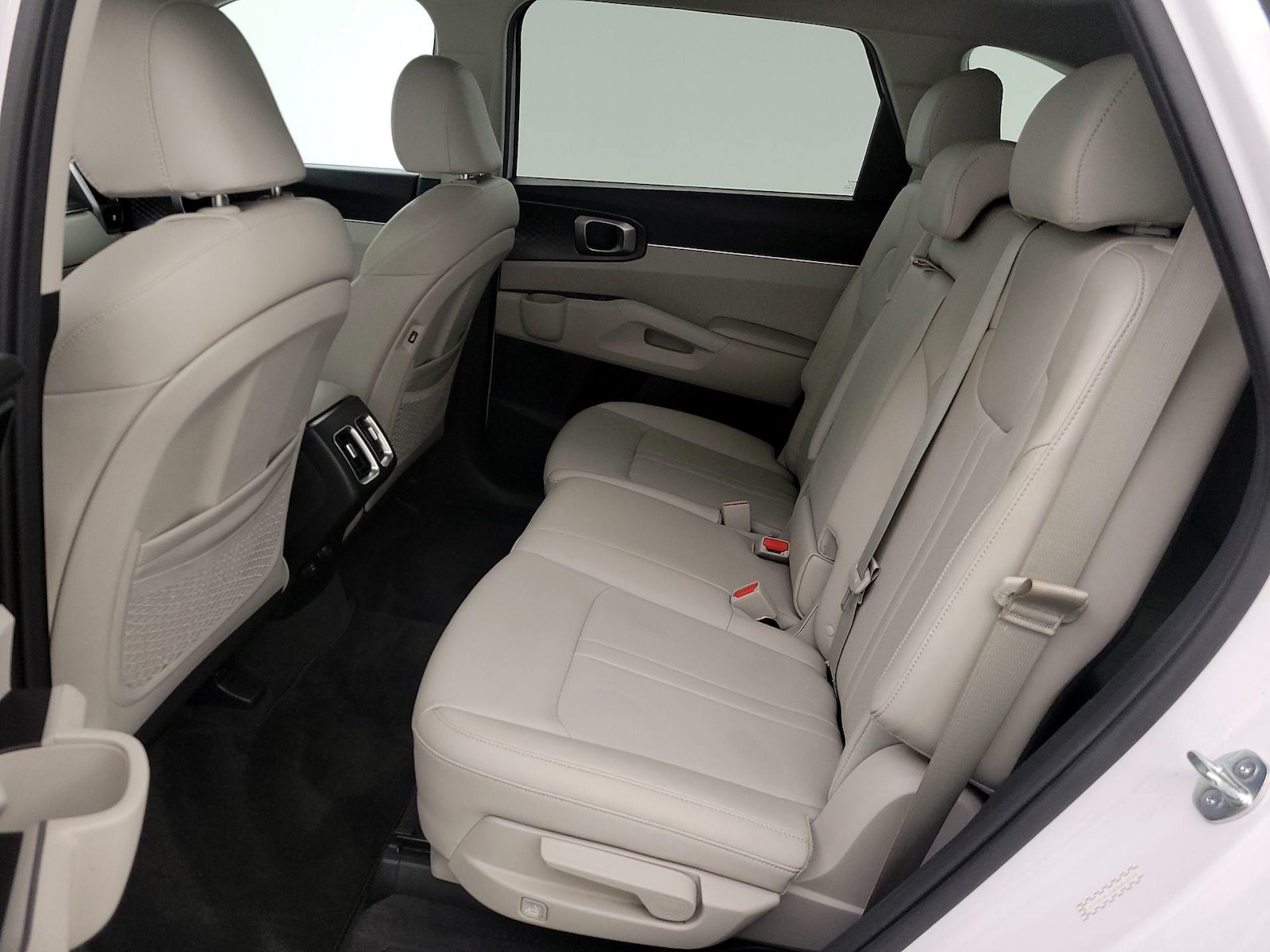 2023 Kia Sorento S - Photo 22