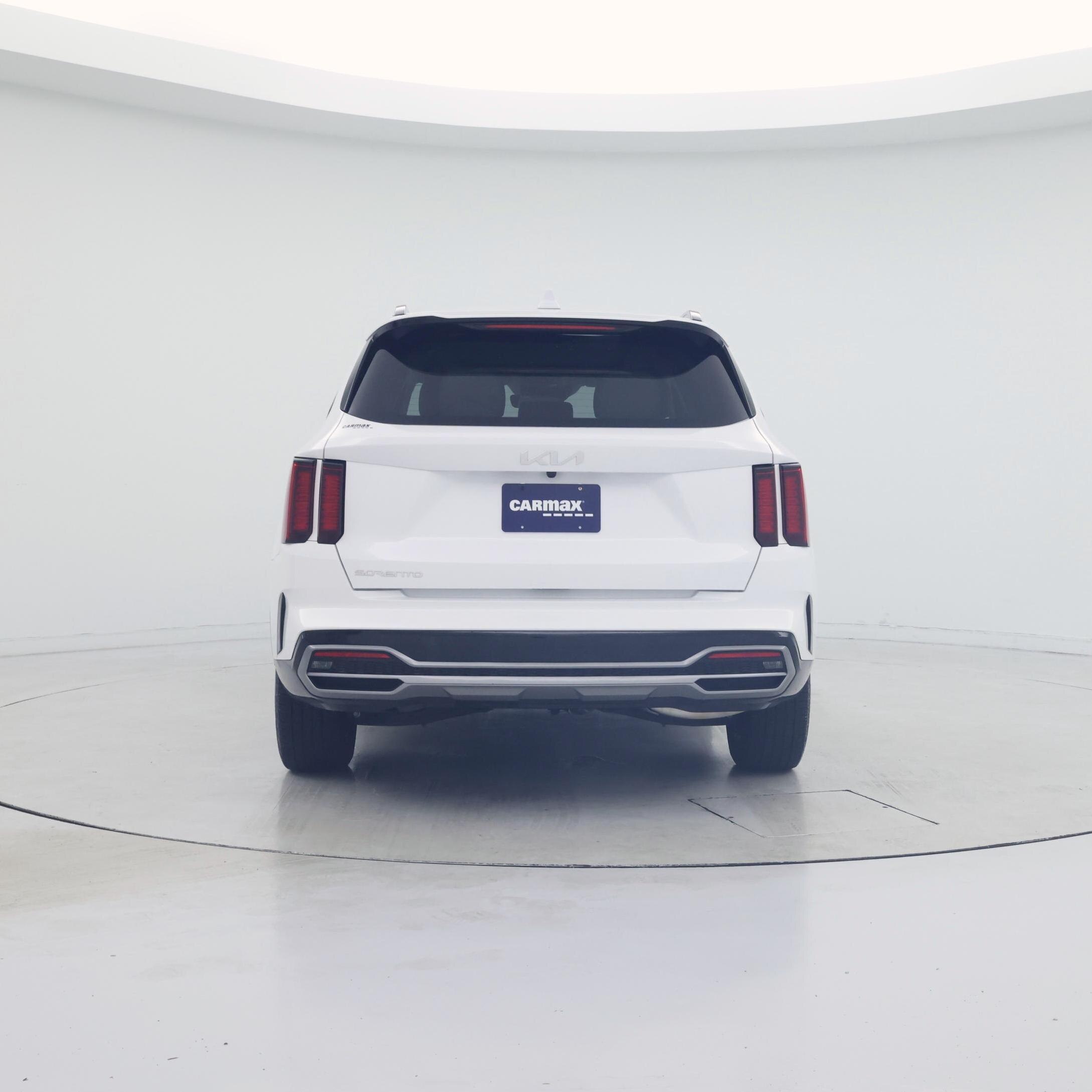 Thumbnail: 2023 Kia Sorento - 6