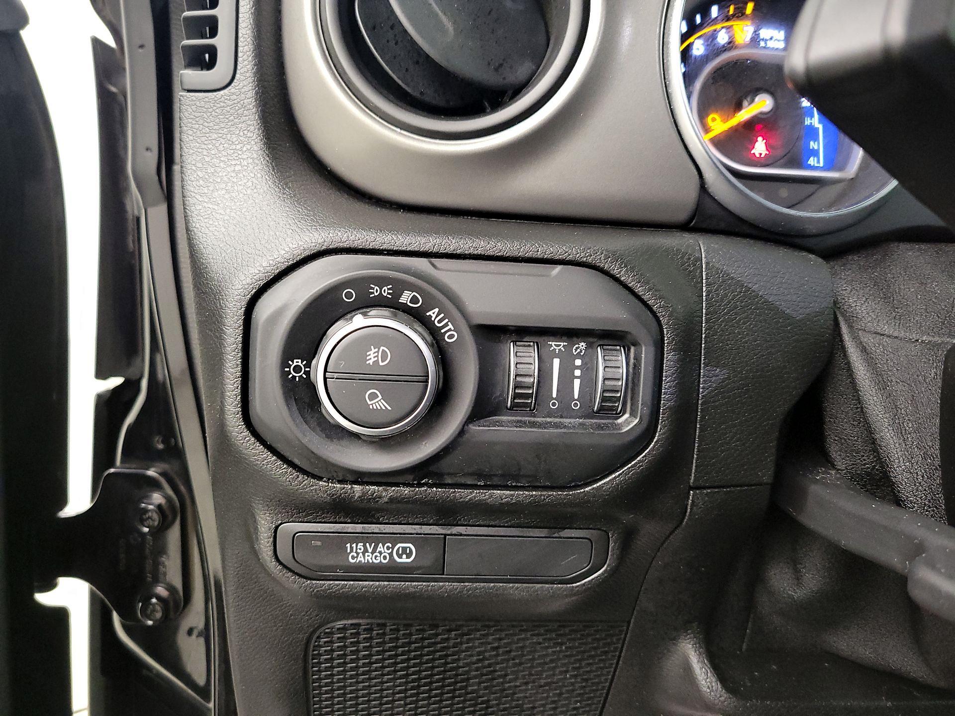 Thumbnail: 2021 Jeep Gladiator - 13