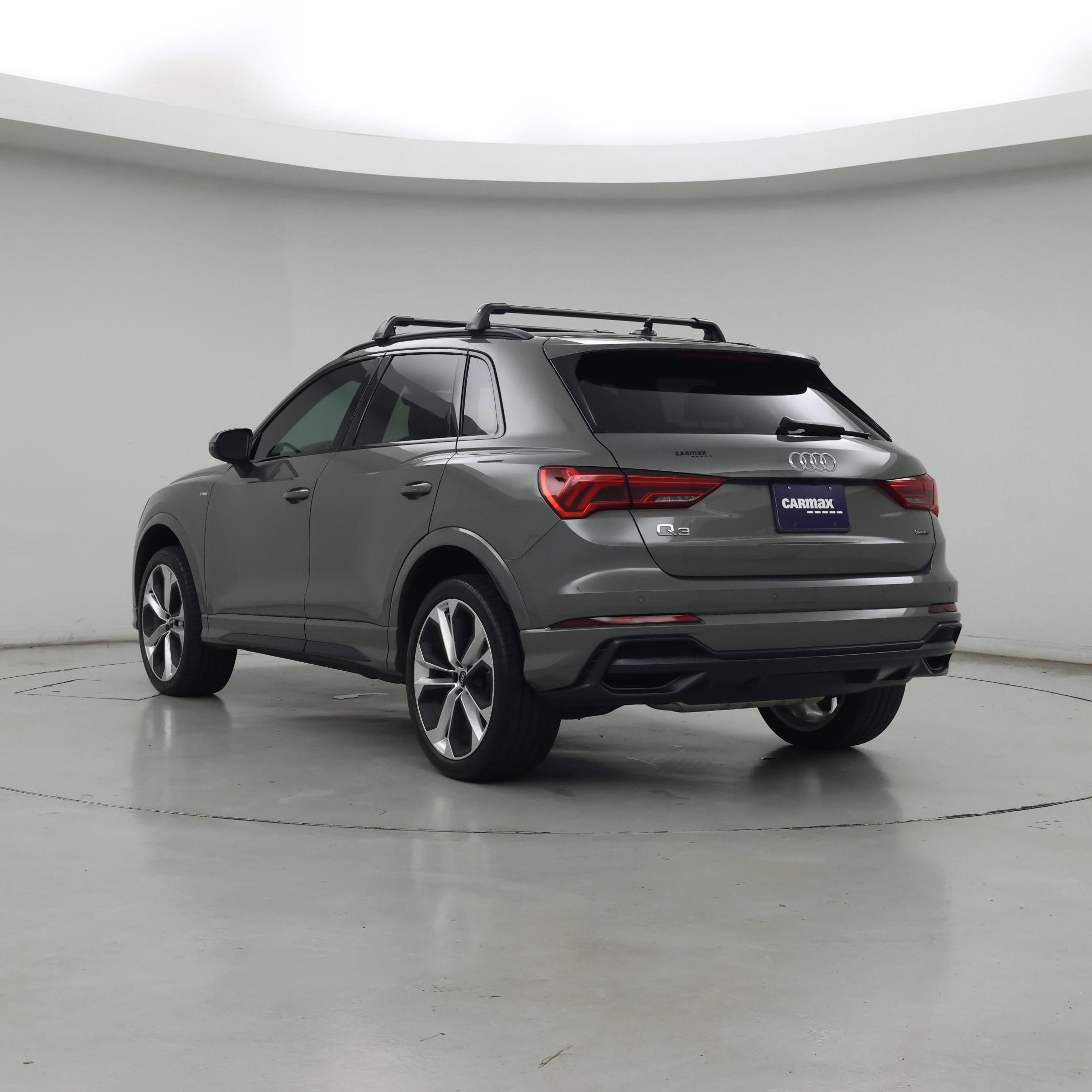 Thumbnail: 2021 Audi Q3 - 2