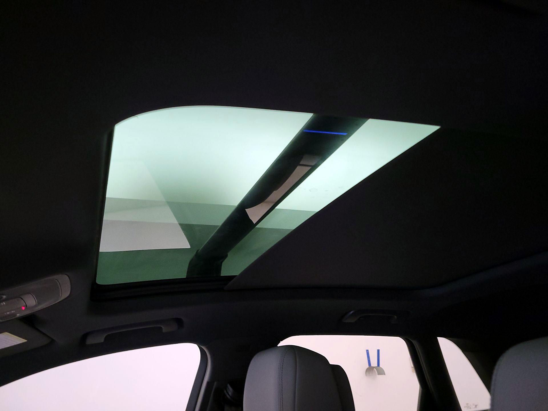 Thumbnail: 2021 Audi Q3 - 19