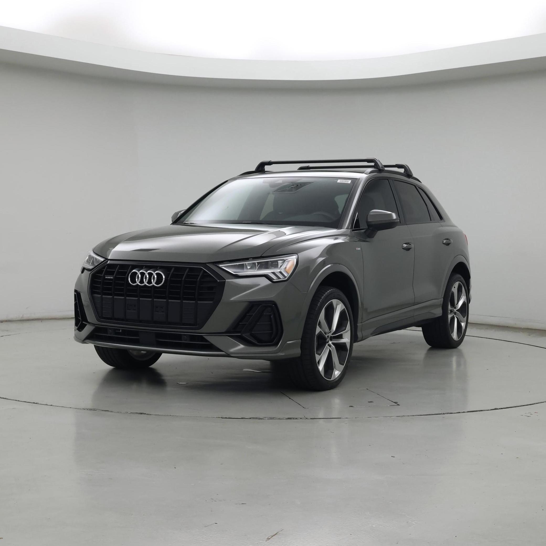 Thumbnail: 2021 Audi Q3 - 4