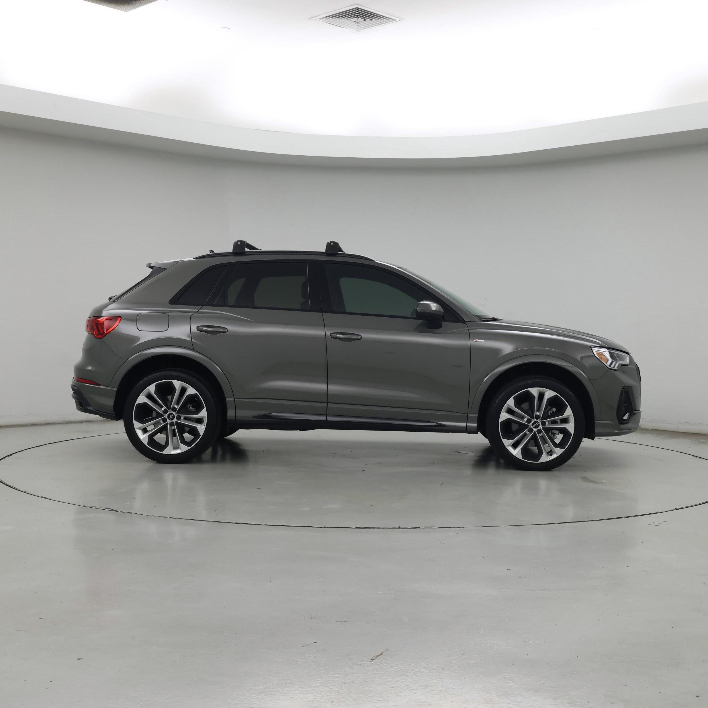 Thumbnail: 2021 Audi Q3 - 7