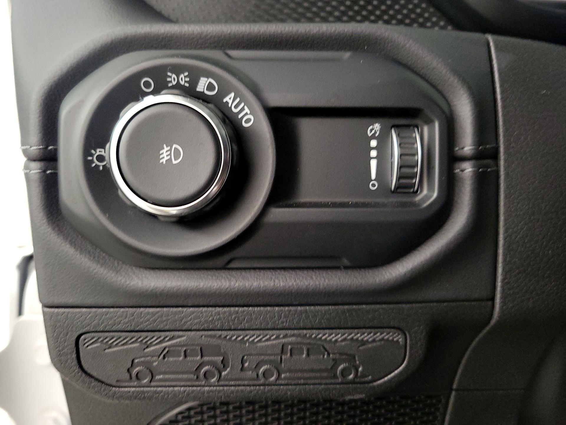 Thumbnail: 2025 Jeep Wrangler - 13