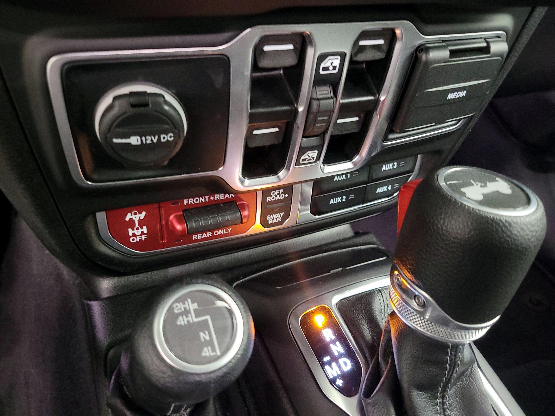 Thumbnail: 2025 Jeep Wrangler - 18