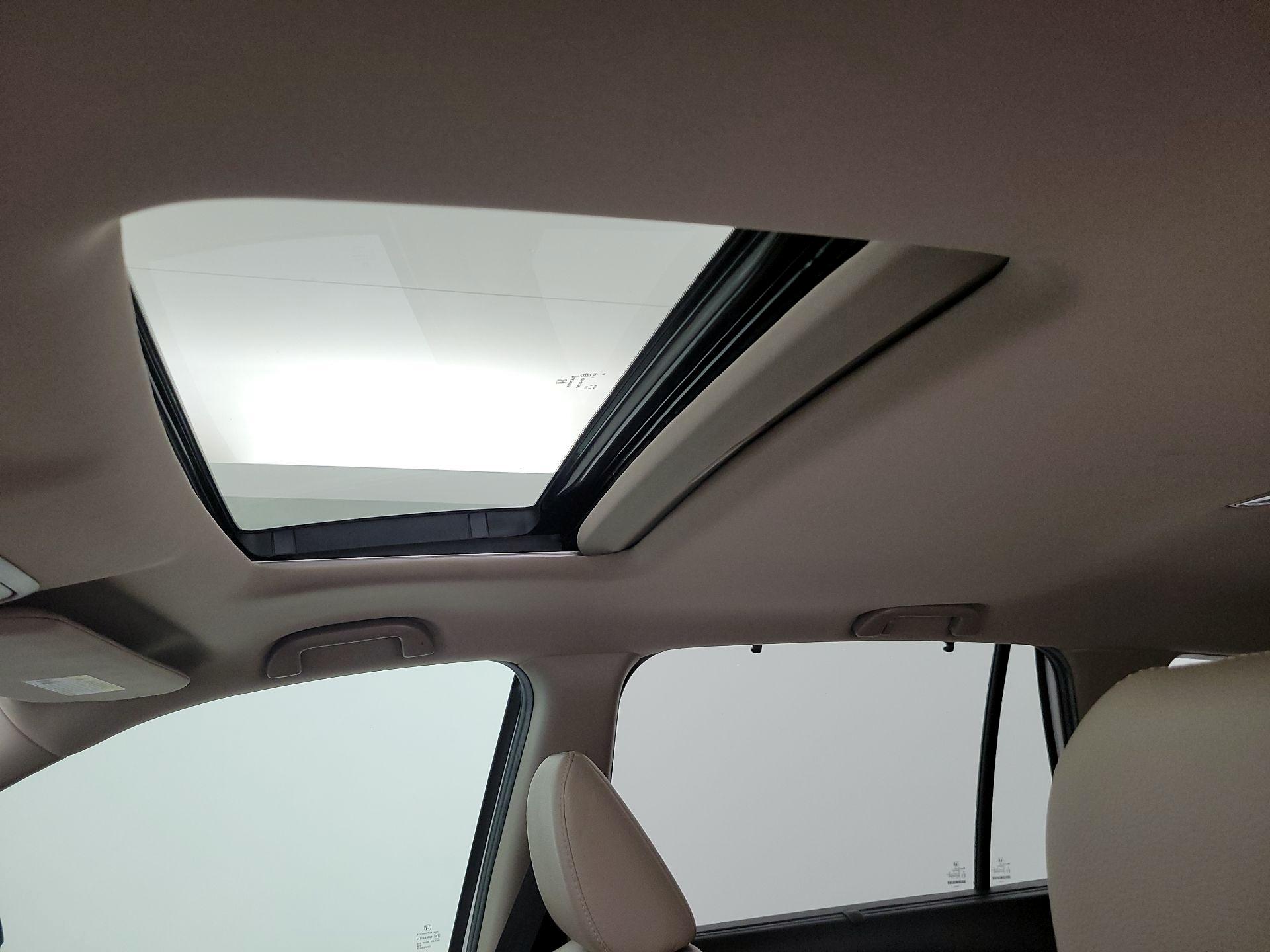 Thumbnail: 2020 Honda Pilot - 19