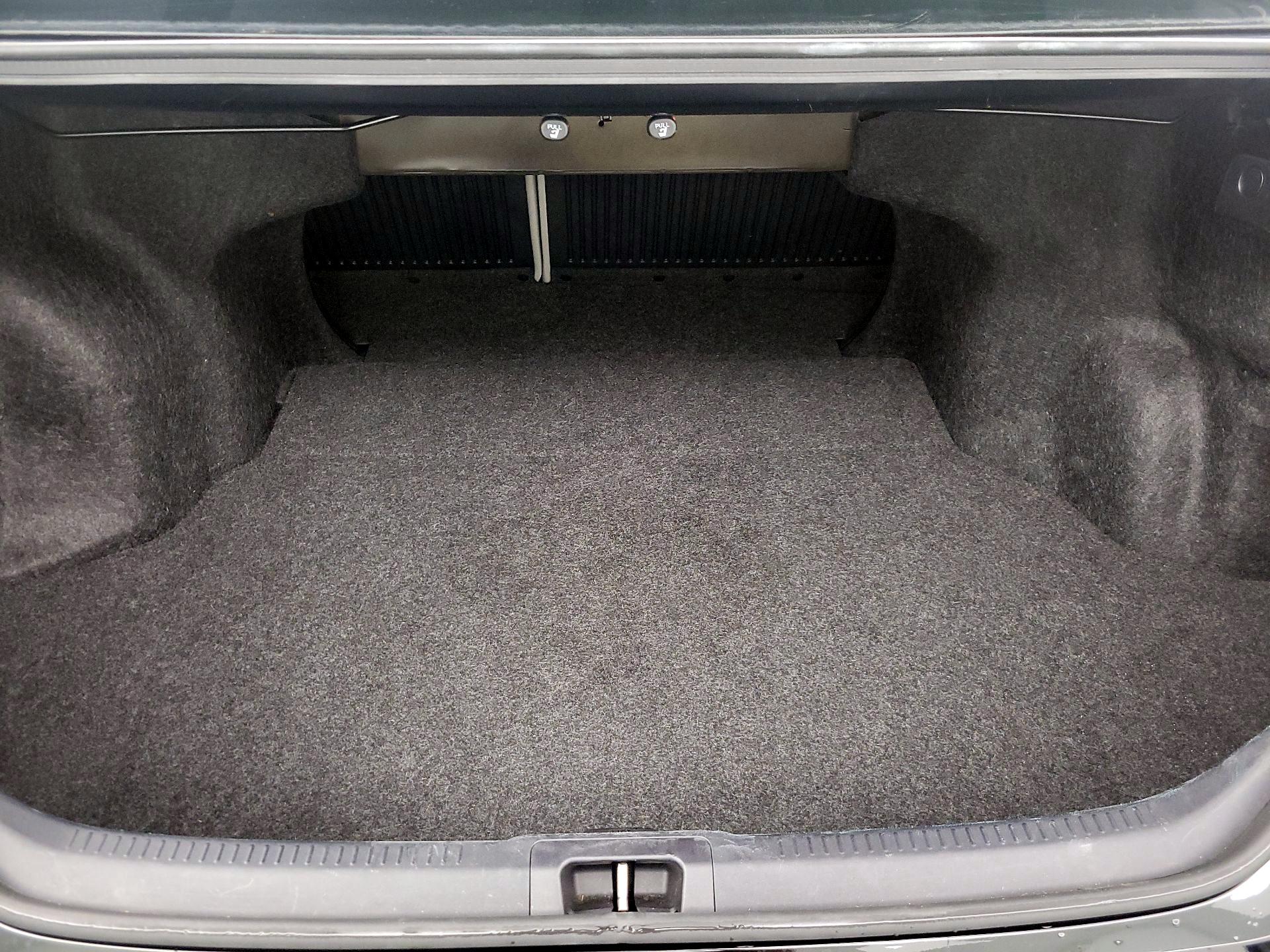 Thumbnail: 2016 Toyota Camry - 20