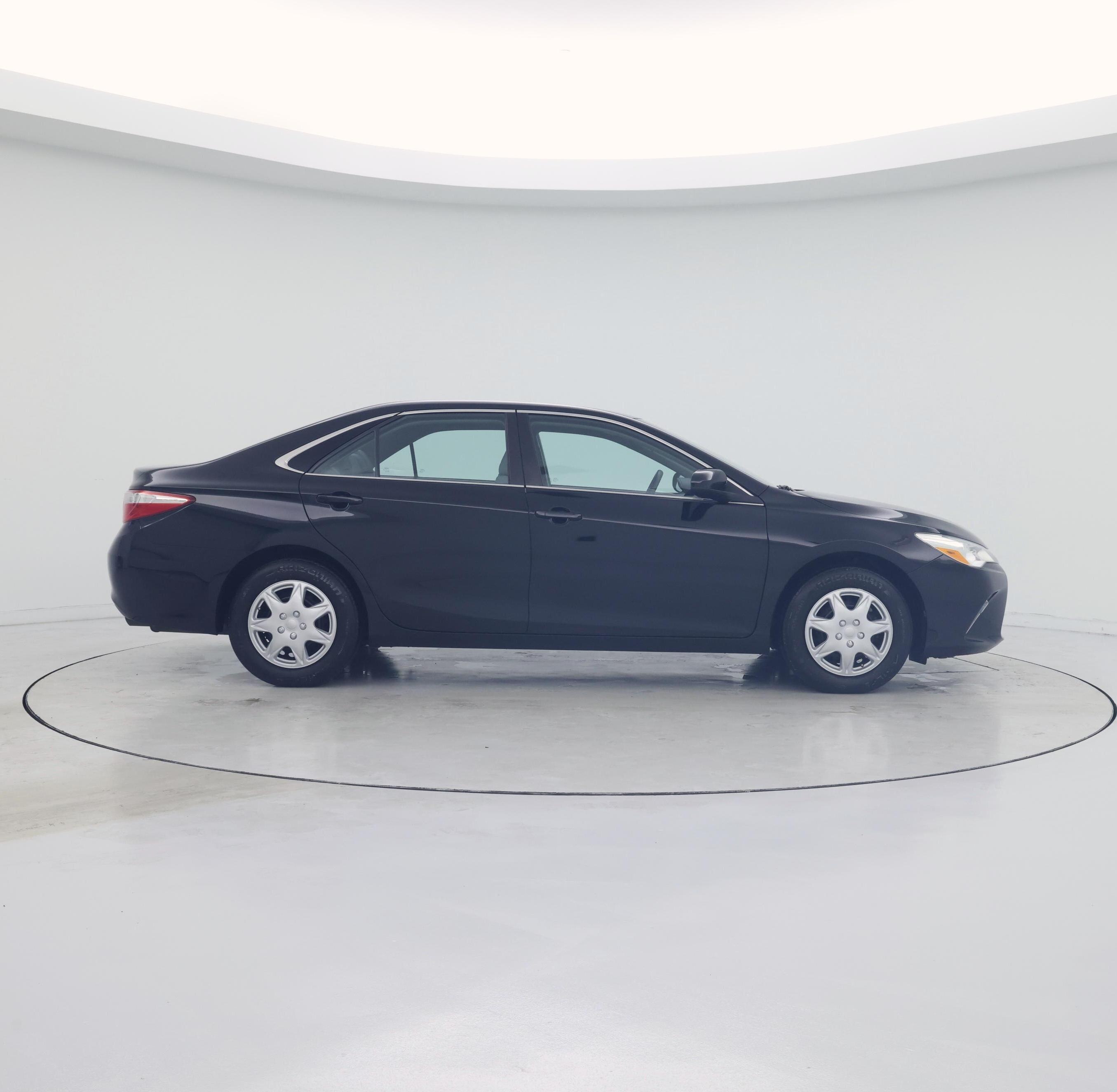 Thumbnail: 2016 Toyota Camry - 7