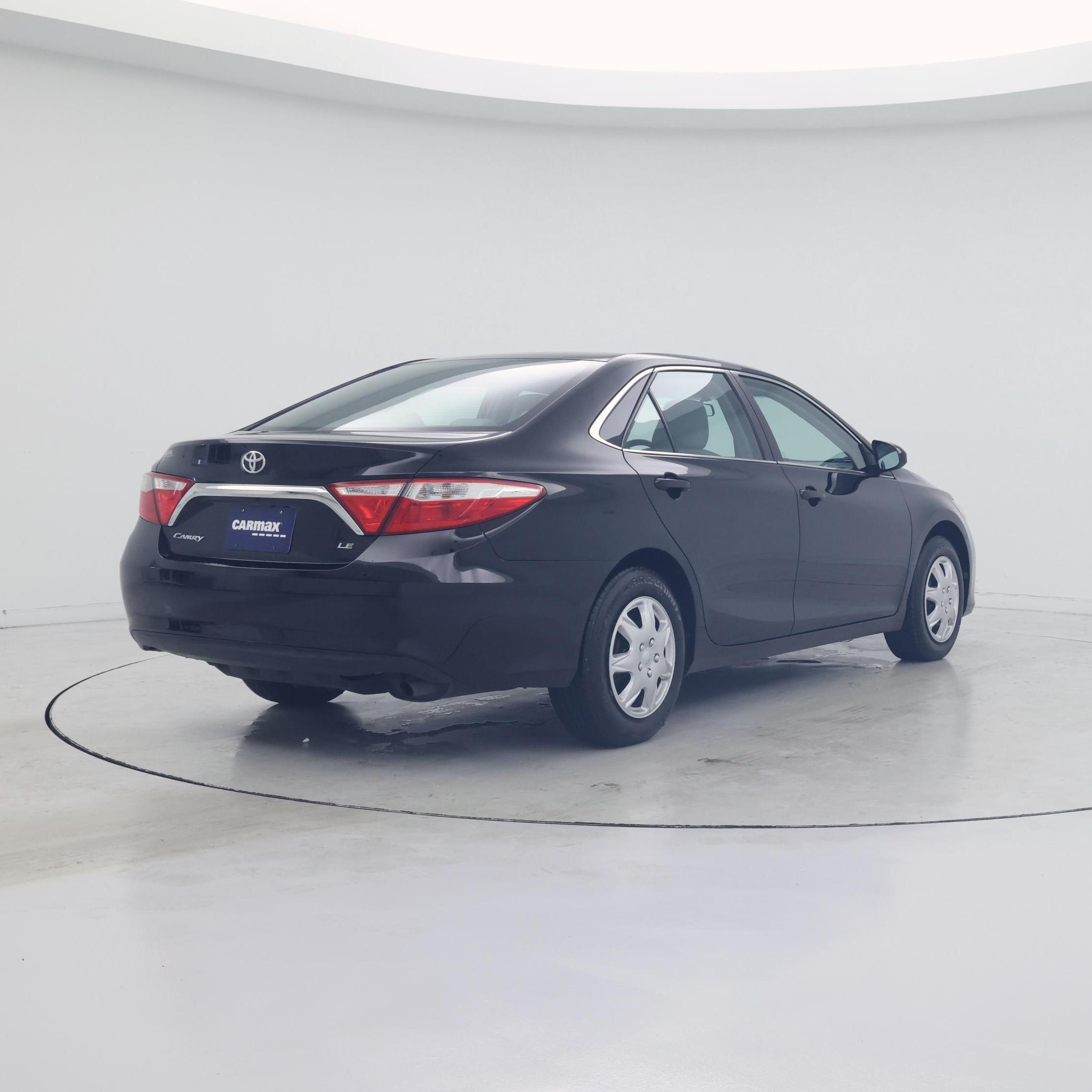 Thumbnail: 2016 Toyota Camry - 8
