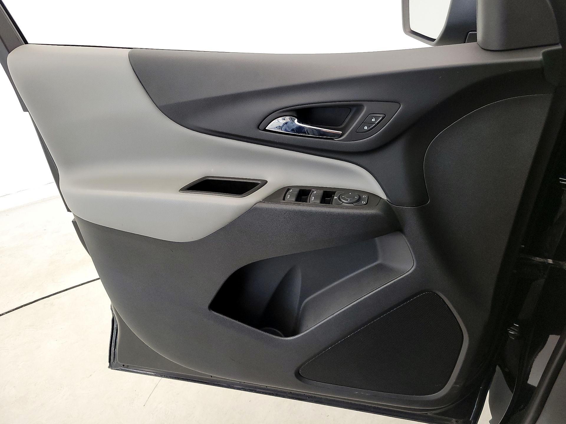 Thumbnail: 2023 Chevrolet Equinox - 12