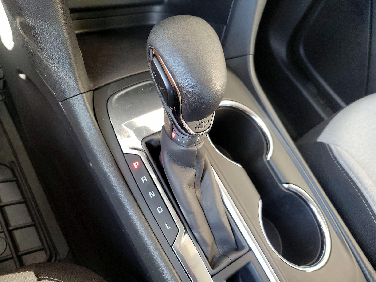 2023 Chevrolet Equinox LS - Photo 18