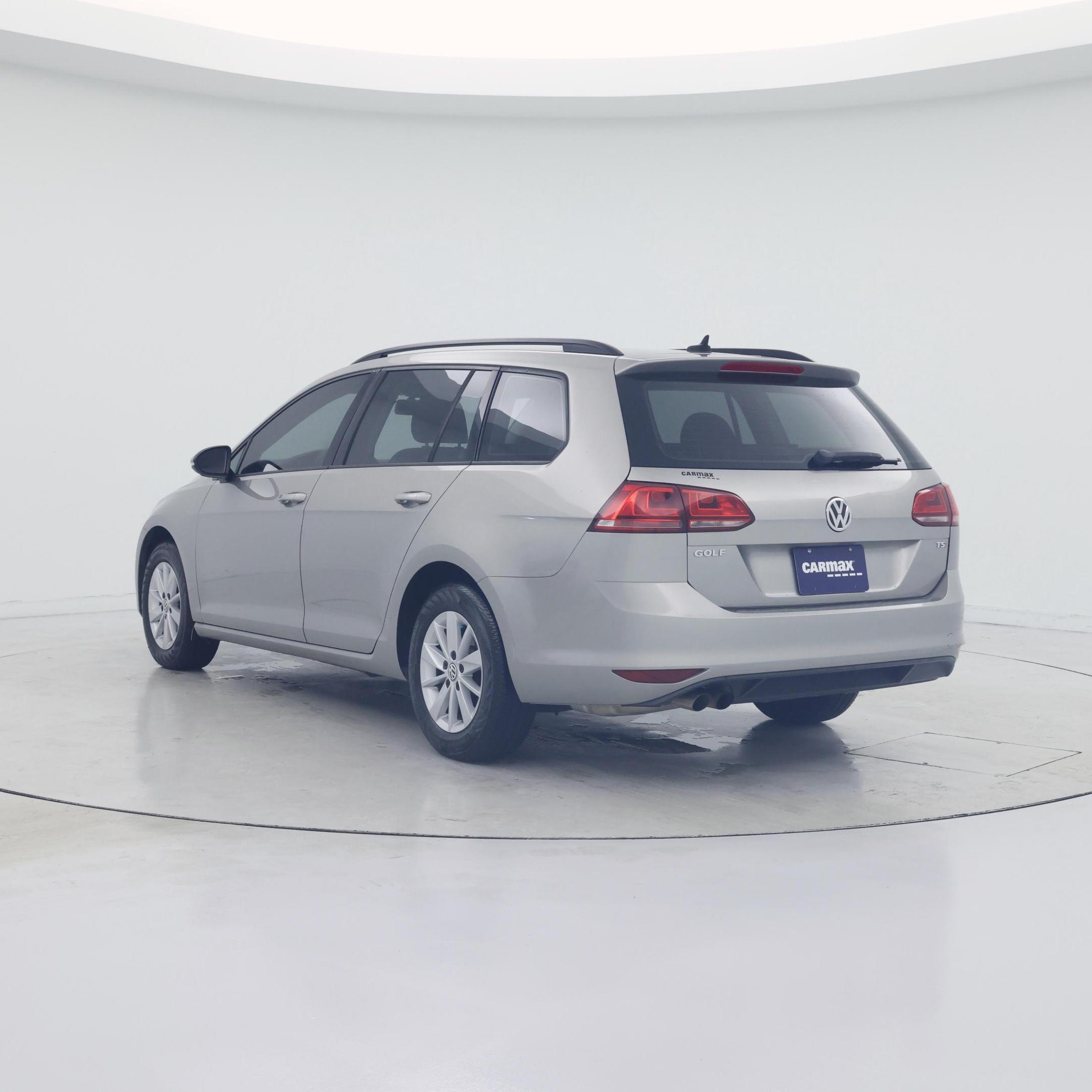 Thumbnail: 2017 Volkswagen Golf - 2