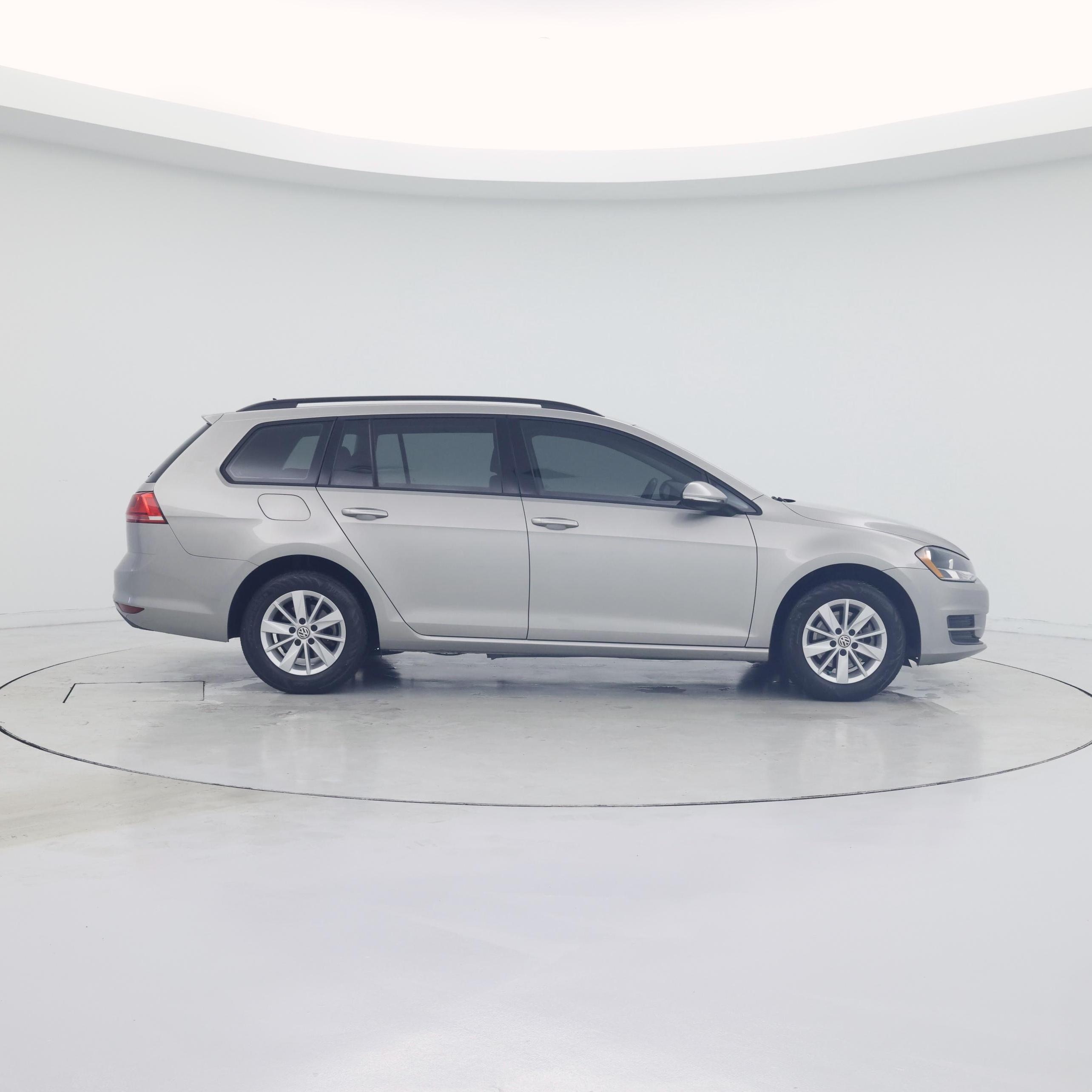 Thumbnail: 2017 Volkswagen Golf - 7