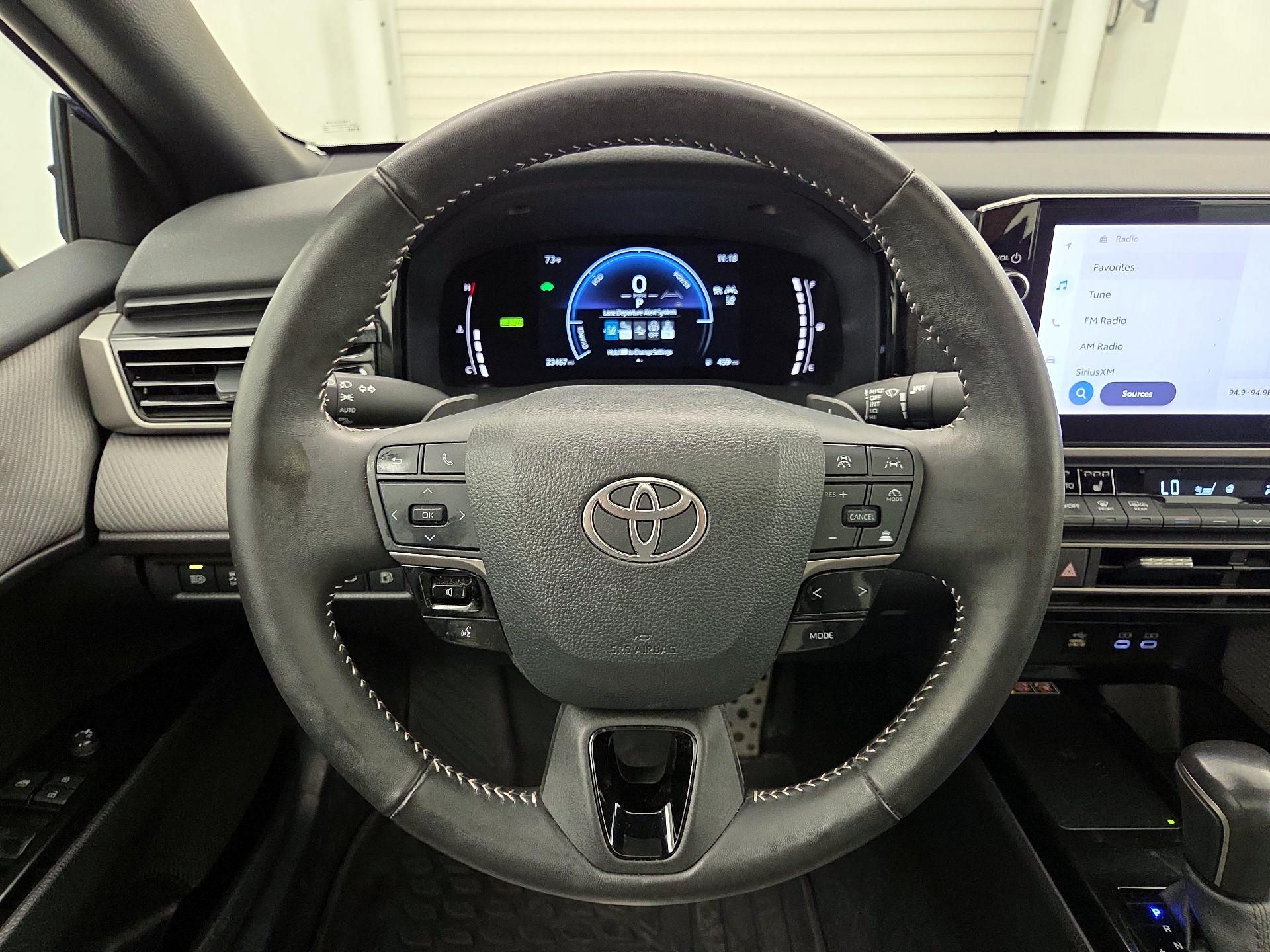 Thumbnail: 2025 Toyota Camry - 10