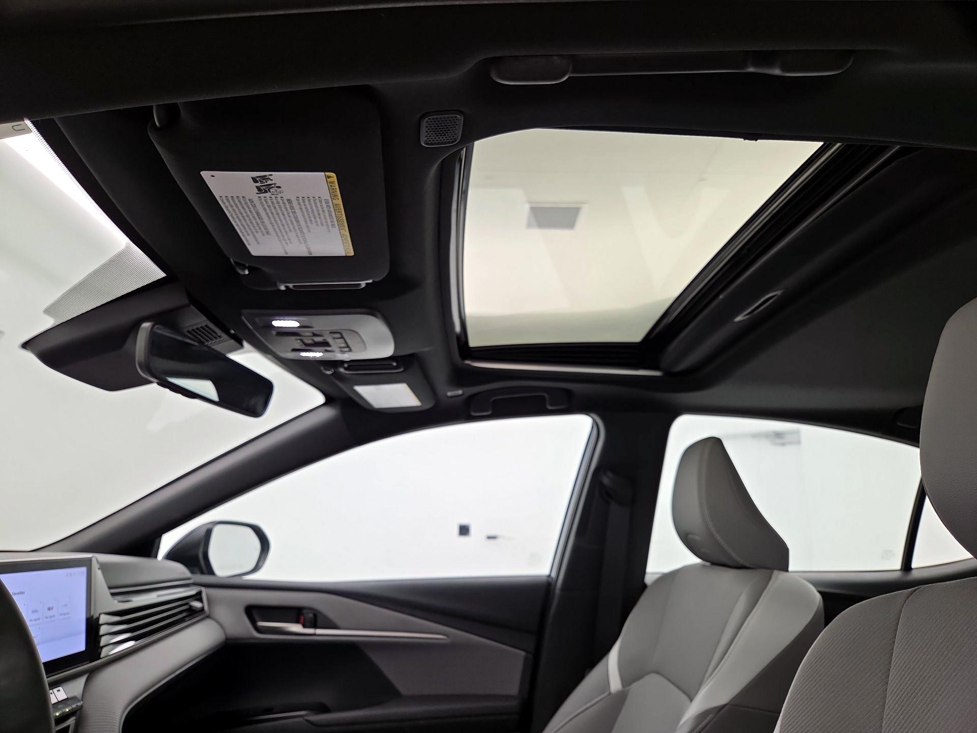 Thumbnail: 2025 Toyota Camry - 19