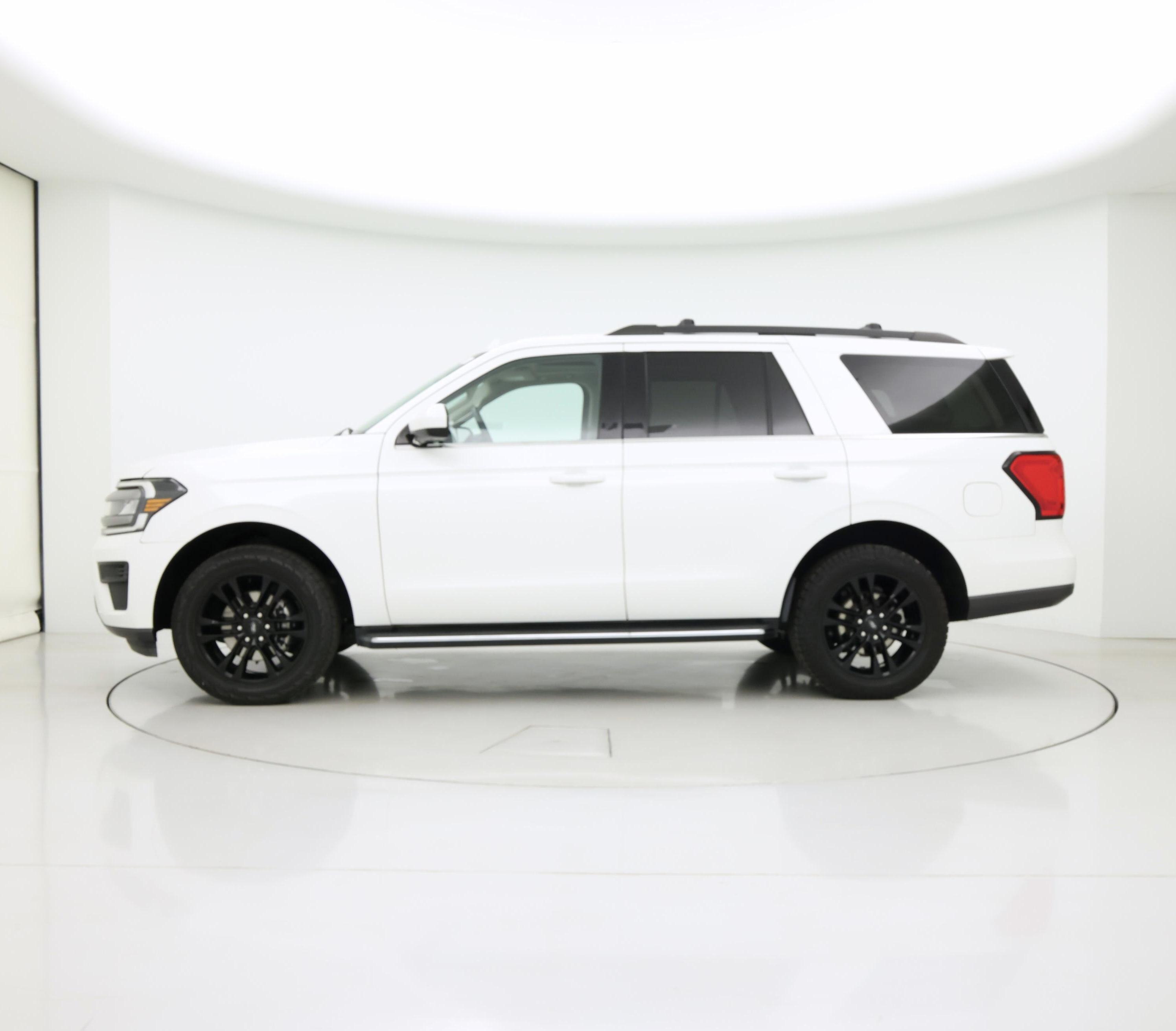 Thumbnail: 2022 Ford Expedition - 3