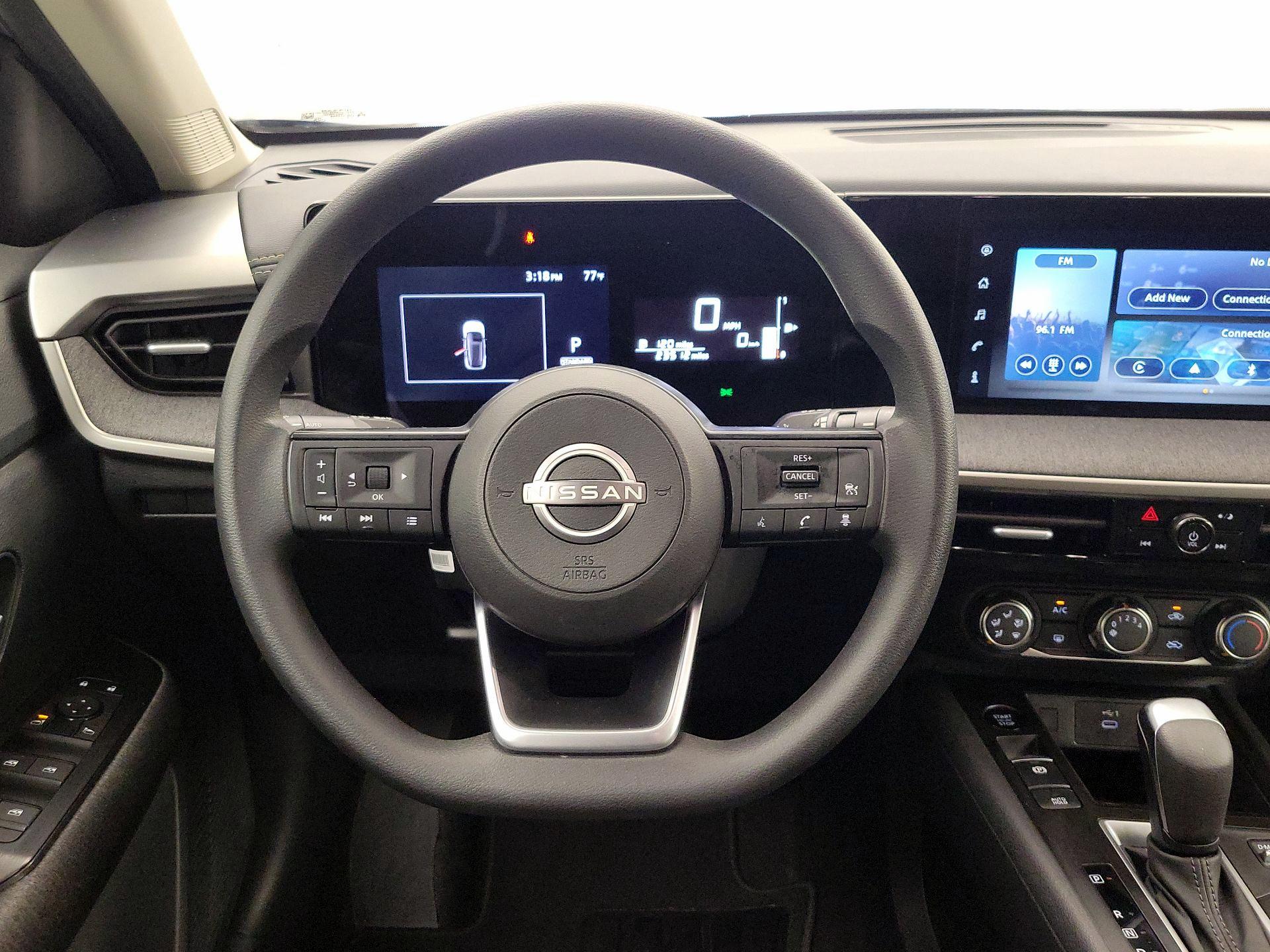 Thumbnail: 2025 Nissan Kicks - 10