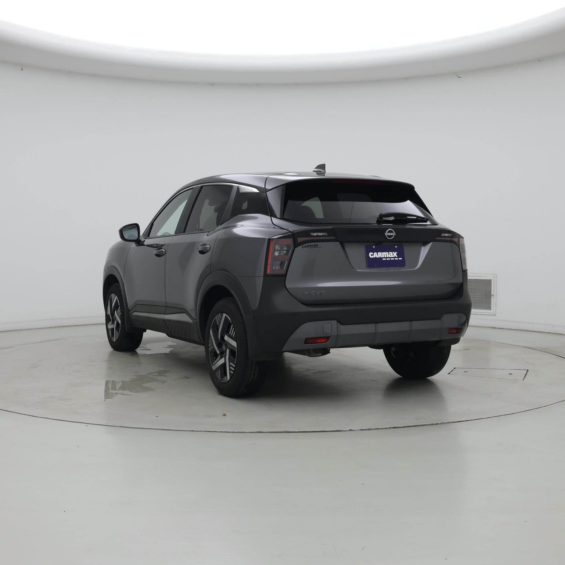 Thumbnail: 2025 Nissan Kicks - 2